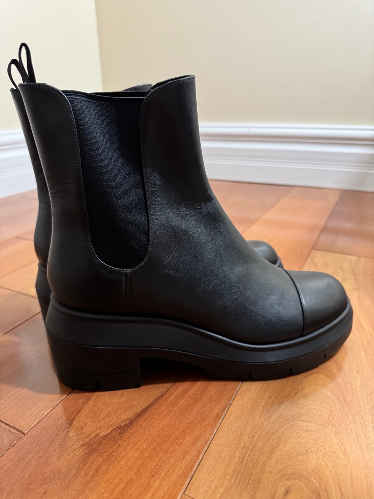 Stewart weitzman Emerson 50MM Leather Chelsea Booties