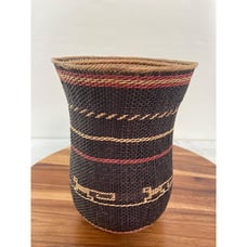Yekuana Brown, Red & Beige Wo-Wa Basket, Approx 10 x 7