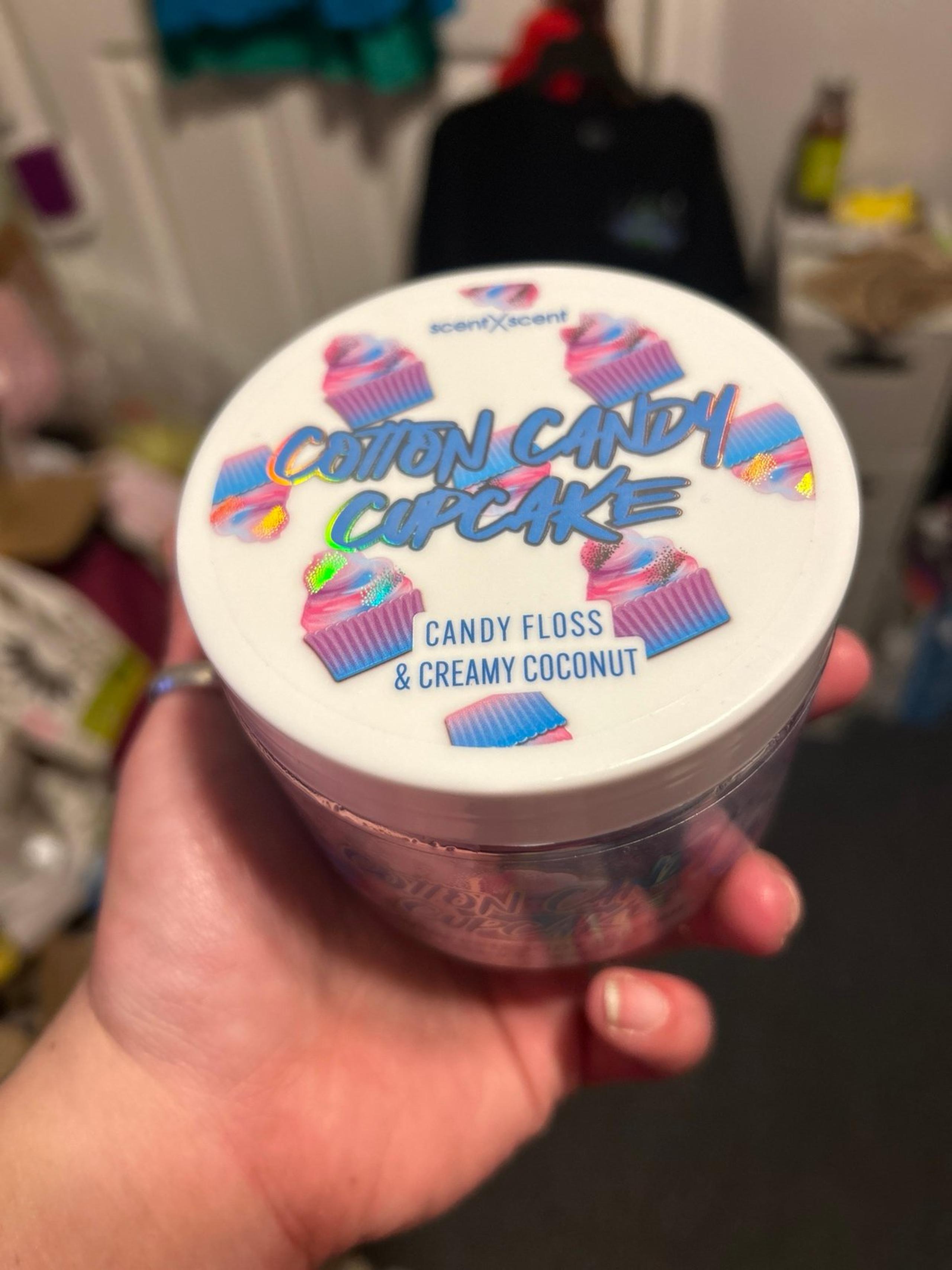 Scent scent cotton candy cupcake body butter