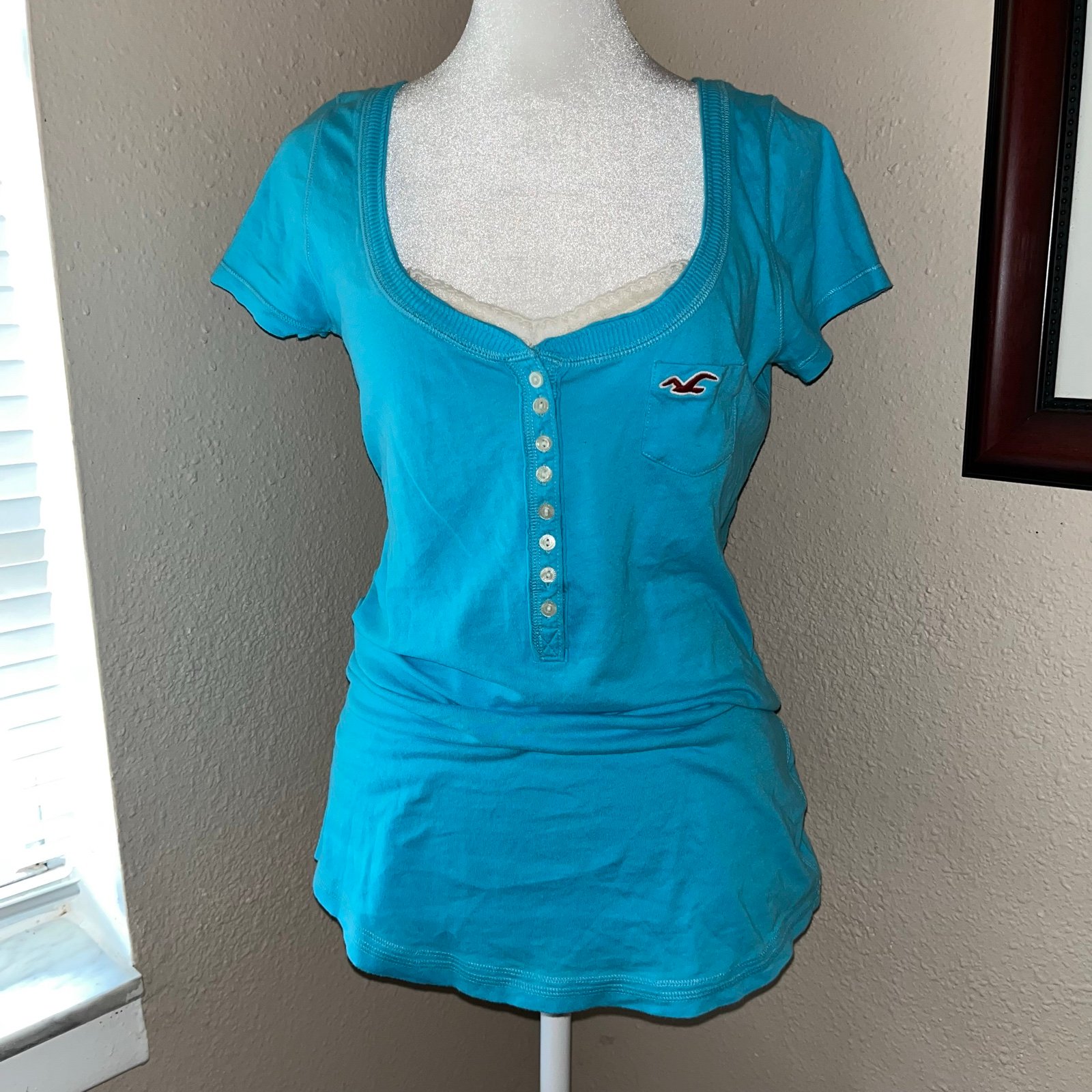 Vintage Y2K Hollister 2000s Short Sleeve Henley Top