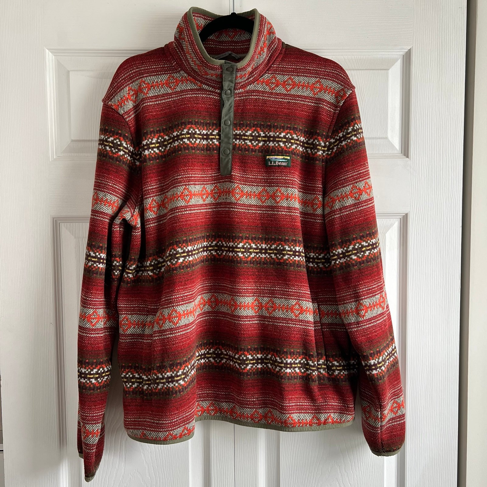 L.L.Bean Slightly Fitted Red Green Grey Aztec Geo Print Pullover Snap Sweater XL