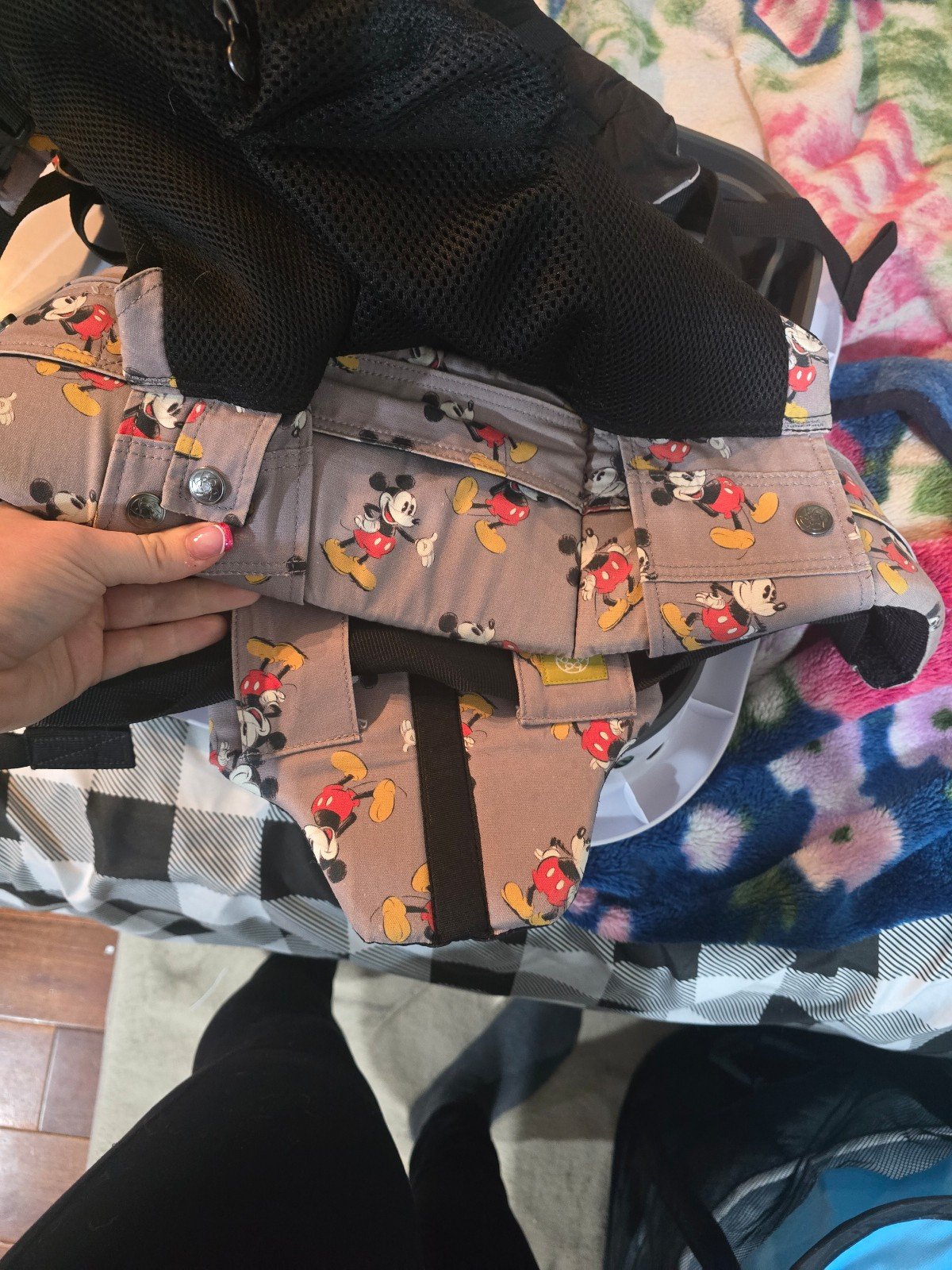Lilliebaby carrier mickey mouse