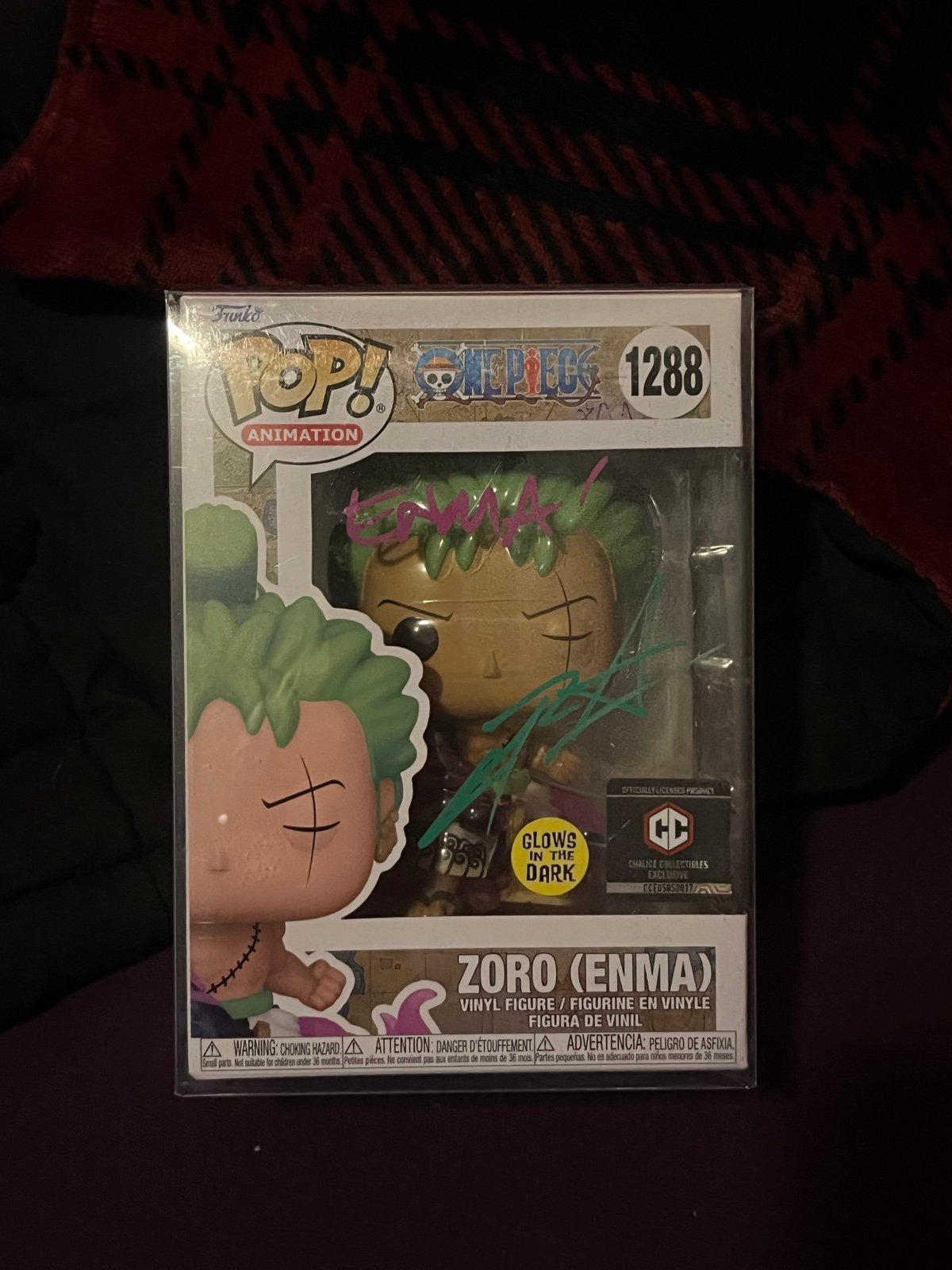 New Signed exclusive glow in the dark Zoro Funko Pop