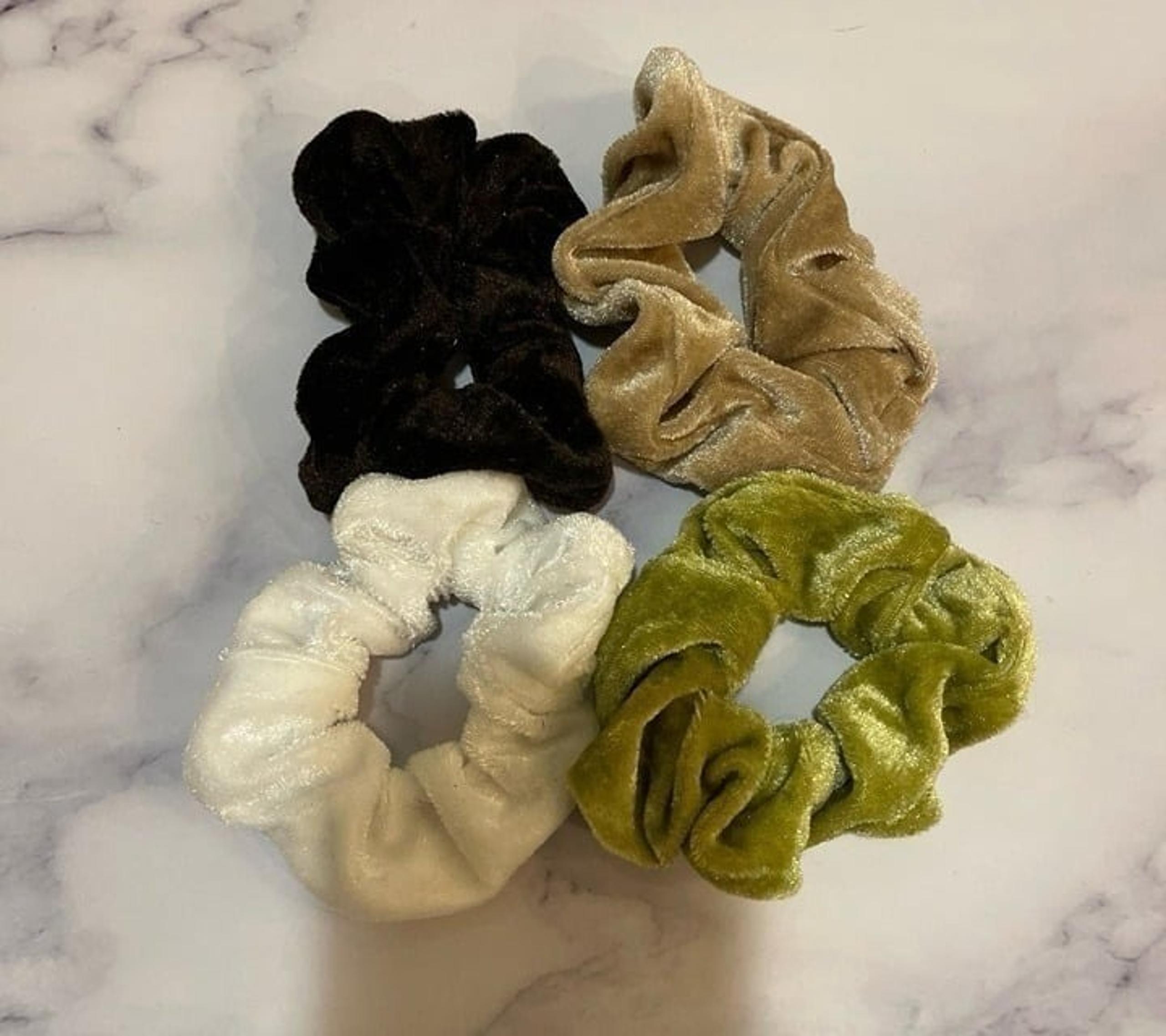 Set of 4 brown tone scrunchies NWT