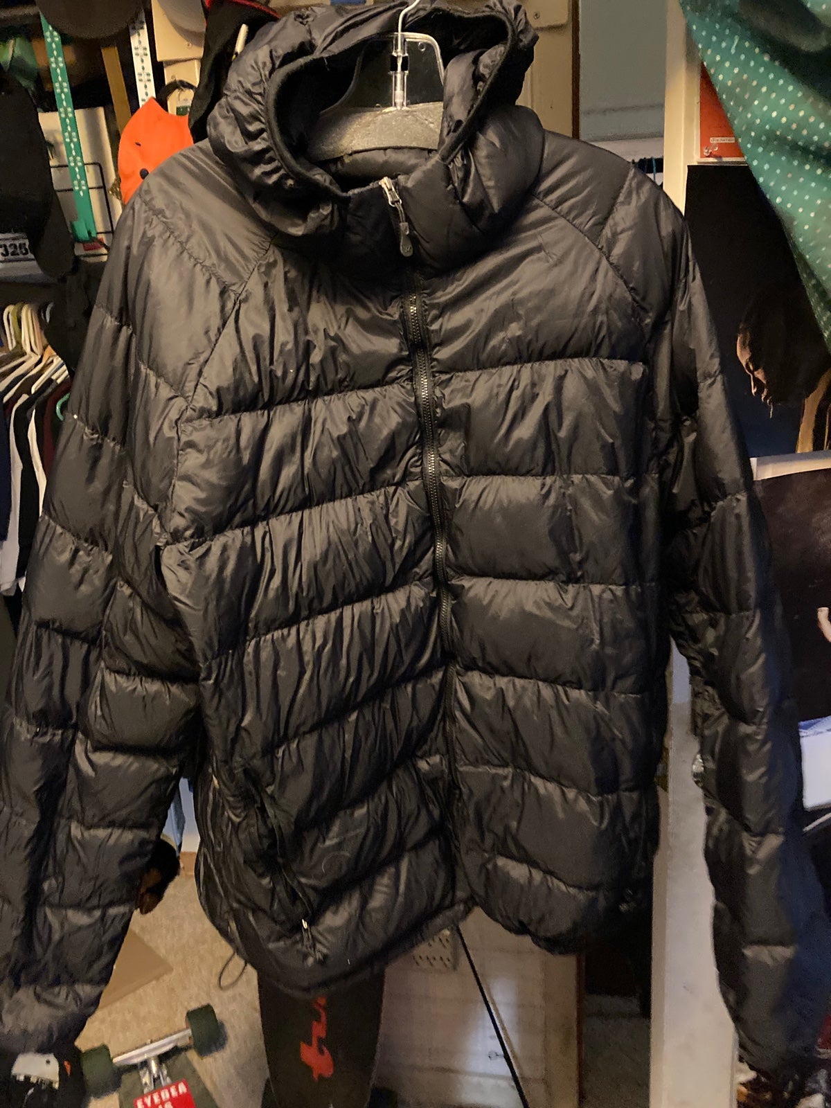 32 Degrees Puffer Jacket w/ hood
