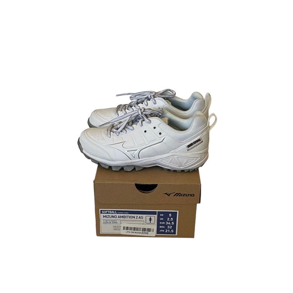 NIB Women’s Mizuno White Softball Size 5
