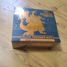 Pokemon Champion's Path Elite Trainer Box
