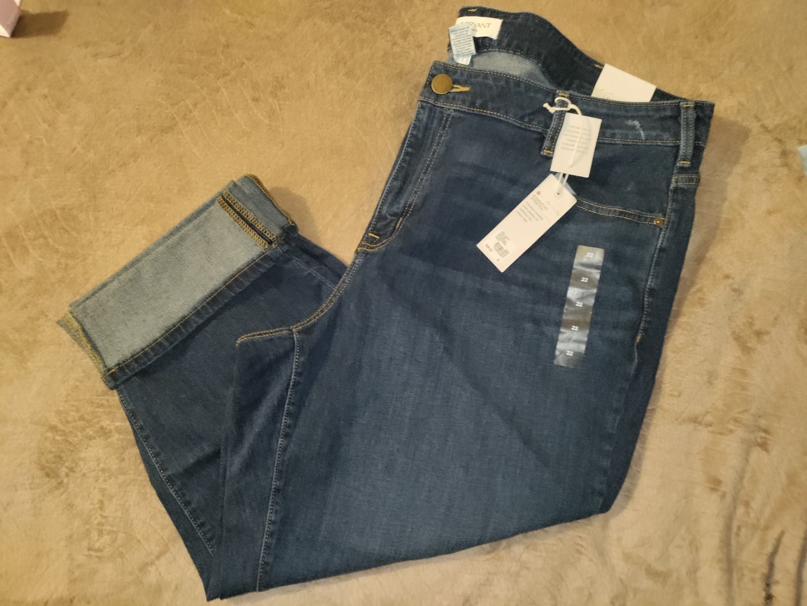 NWT! Lane Bryant Essential Stretch Cropped Jeans Size 22