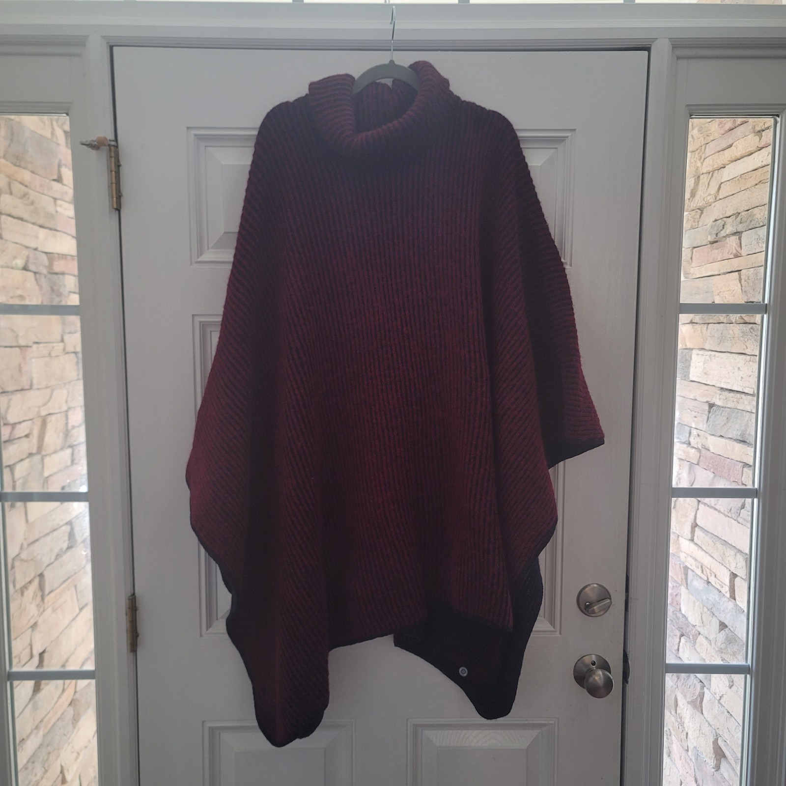 Icewear Icelandic Wool Poncho Cape Cowl Neck One Size OS Burgundy