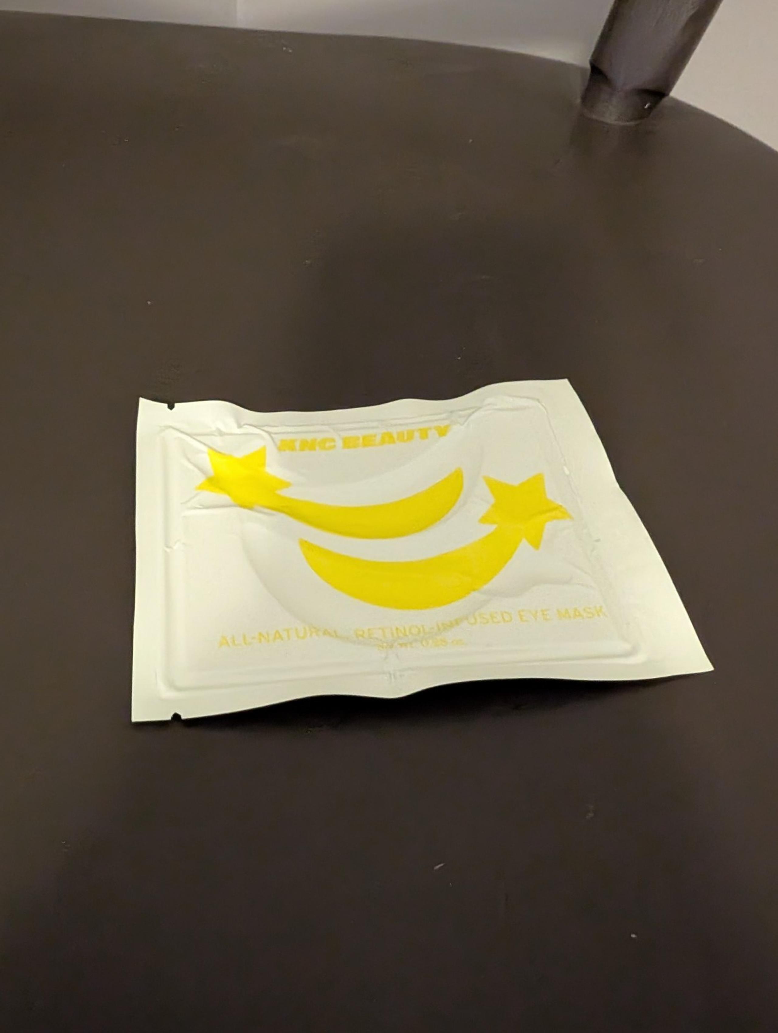 KNC BEAUTY All Natural Retinol-Infused Eye Mask