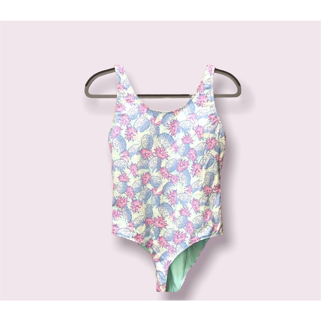 Vineyard vines pineapple swimsuit