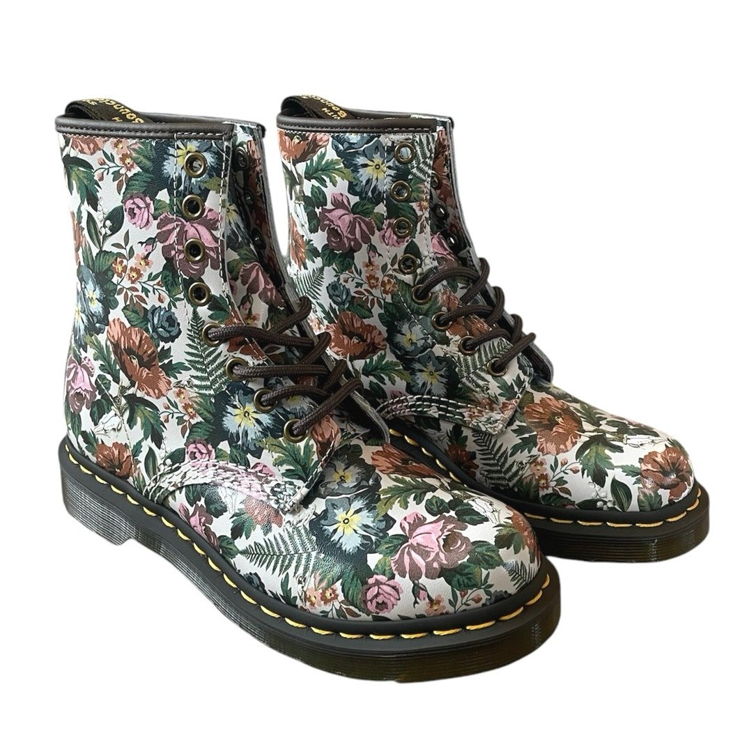 NWOT Dr. Martens 1460 English Garden Leather Lace Up Boots Women Size 6