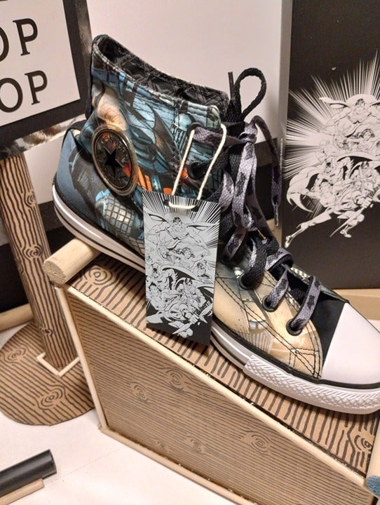 Converse CTAS HI Limited Edition Batman Sneaker