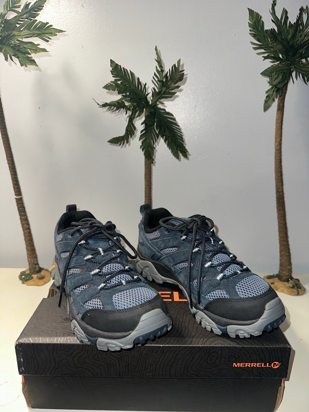 MERRELL MOAB 2 VENT HIKING SHOE