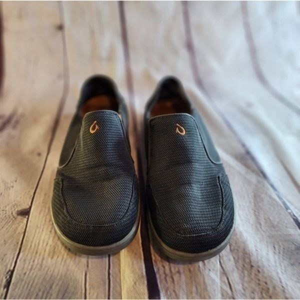 Men's OluKai slip on shoes, size 8.5
