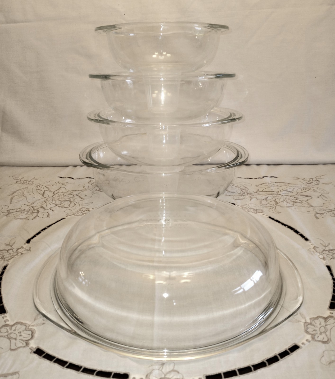 Vintage Pyrex CASSEROLES SET