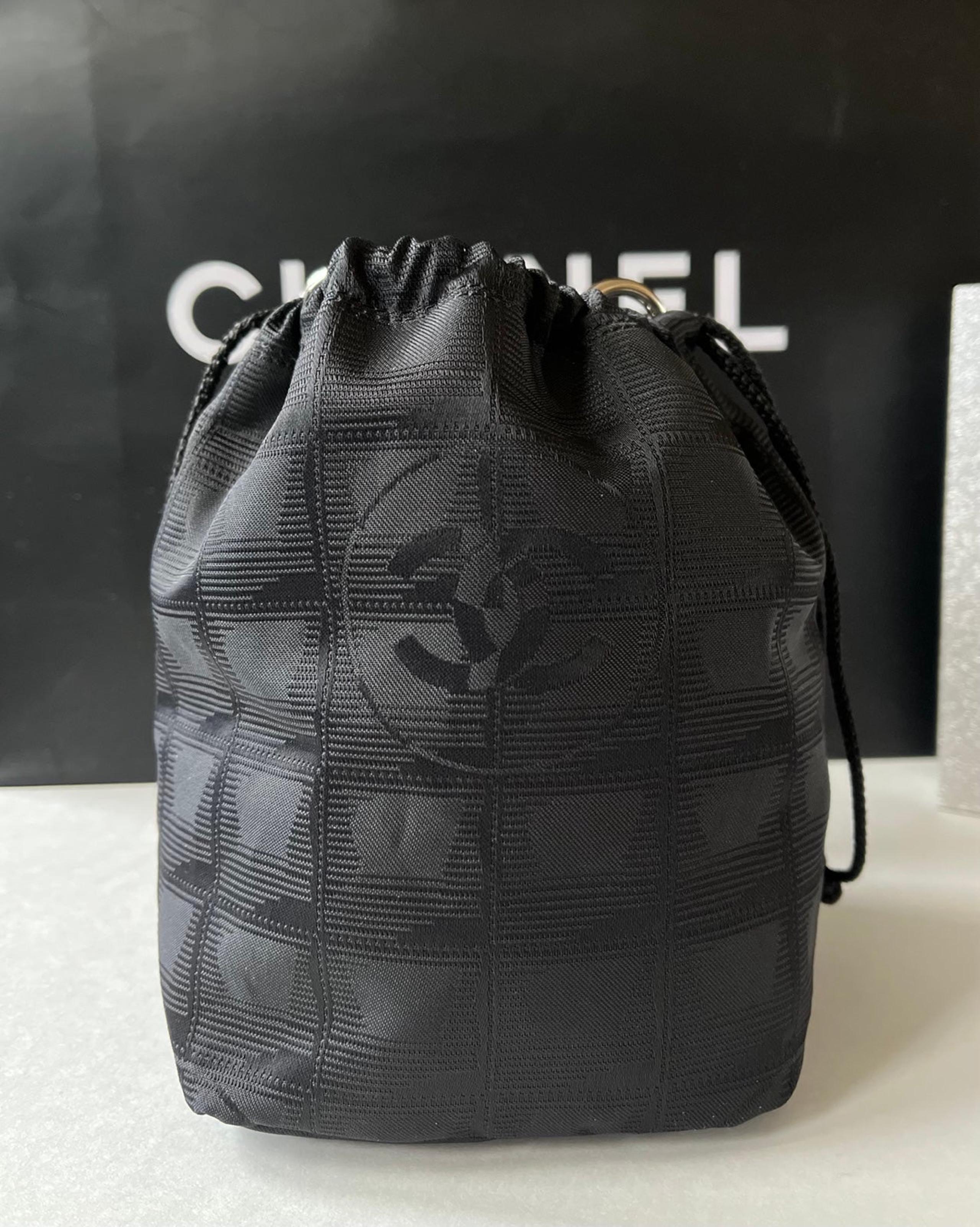 Chanel Logo CC Travel Line Drawstring Cosmetic Pouch Blk to Crossbody Bucket Bag