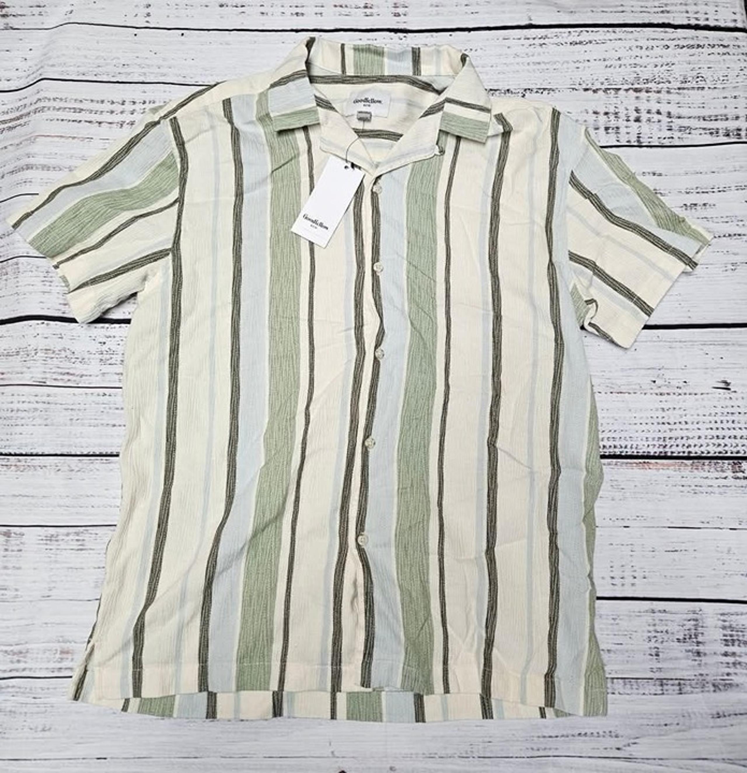 NWT Goodfellow and Co cotton button up shirt men's size Medium 96