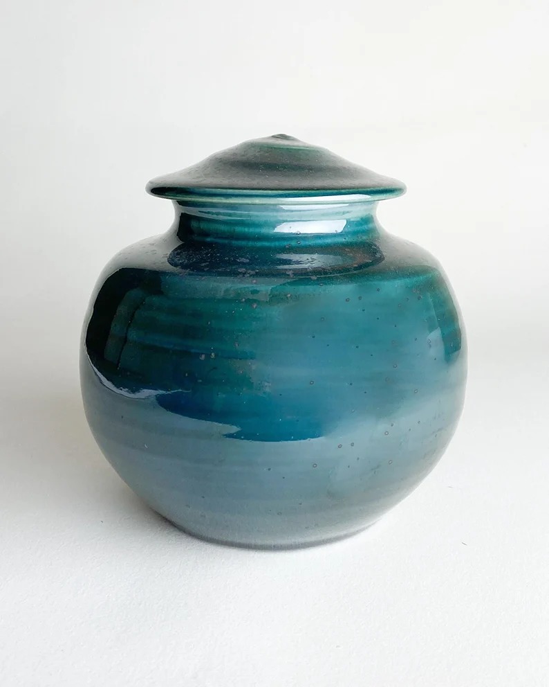 80 Cu/In Capacity- Small/Medium Sized Cremation Urn