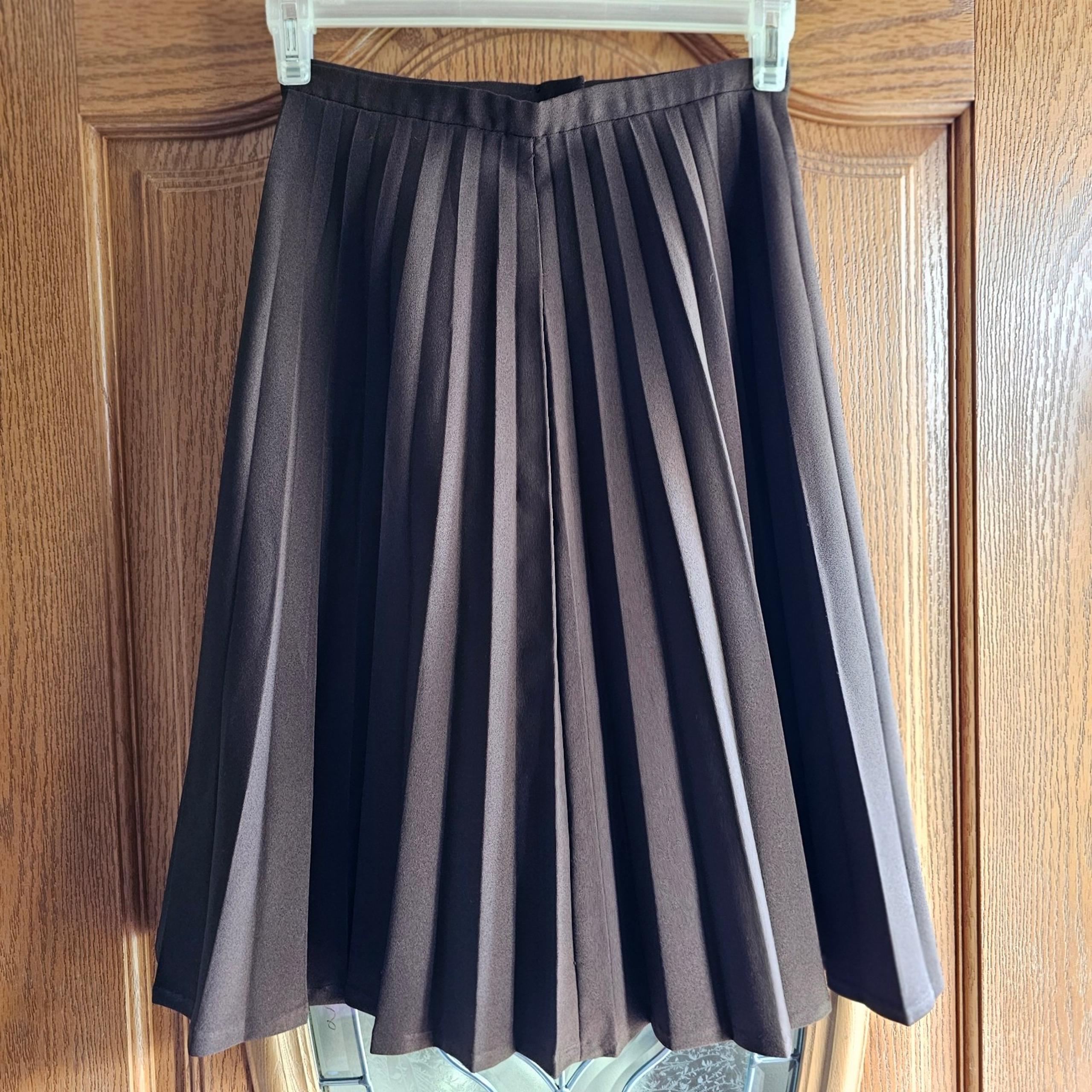 Vintage hand made/sewn brown pleated skirt