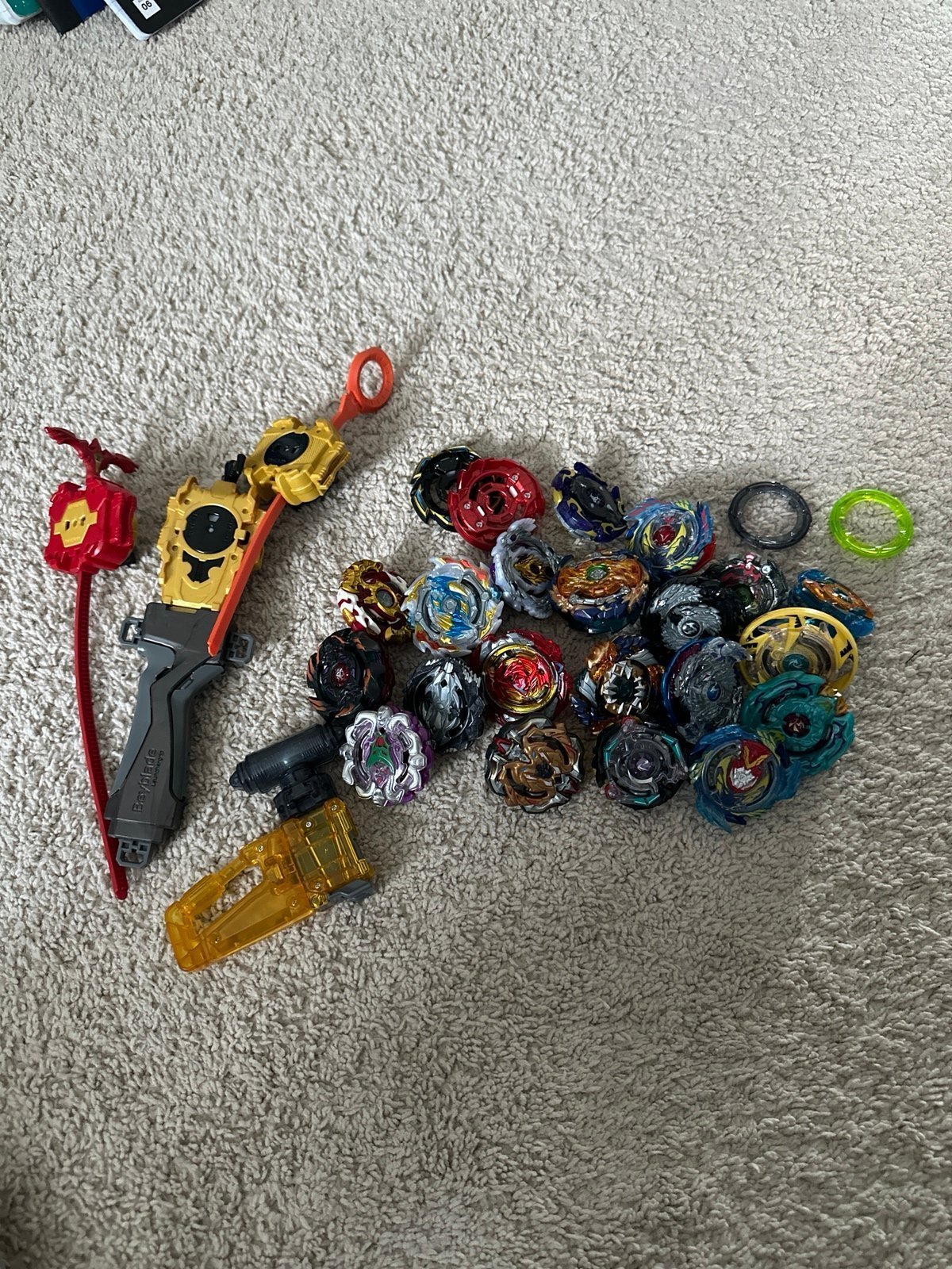 beyblade burst Lot