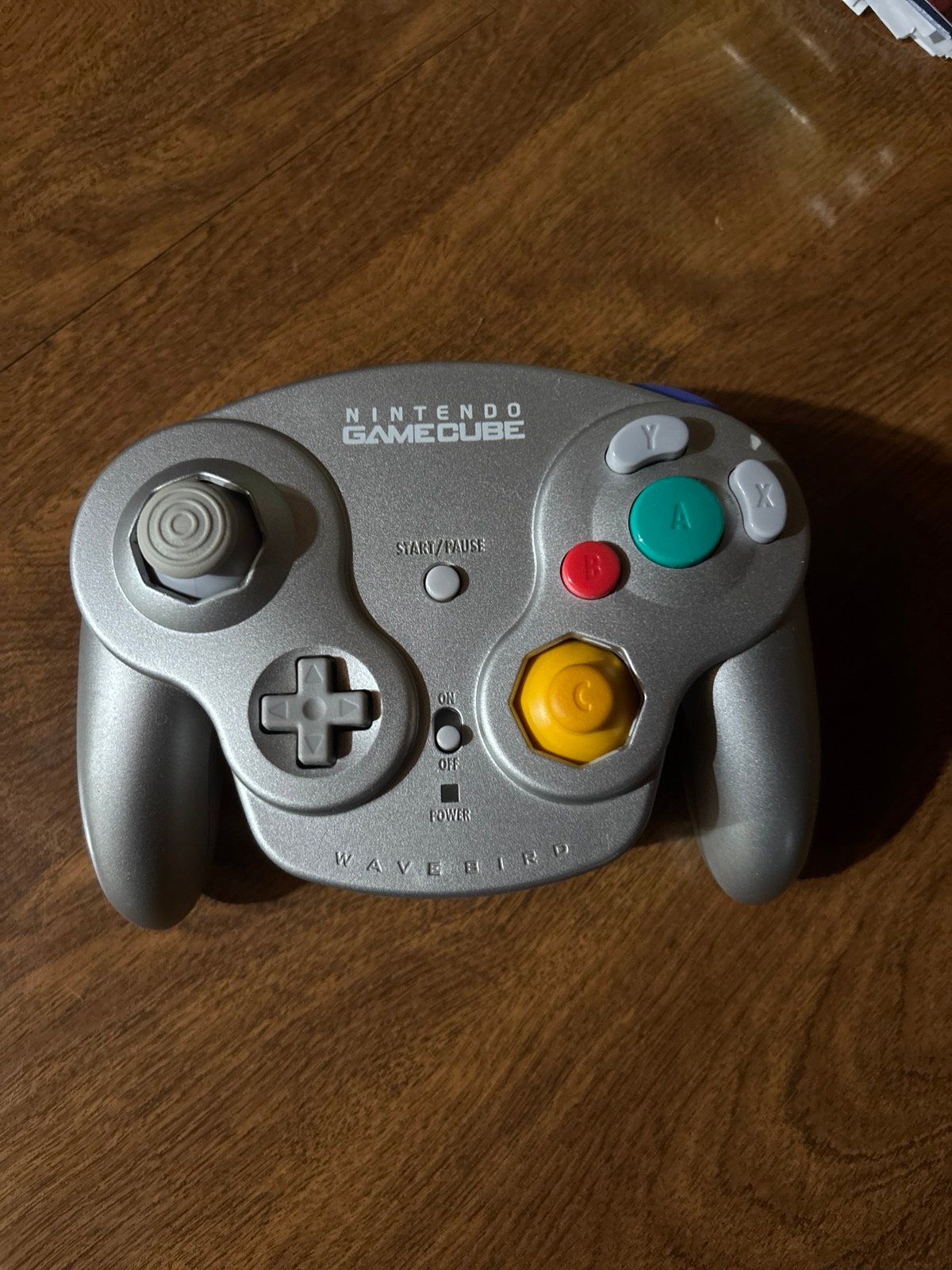 Silver Wavebird controller