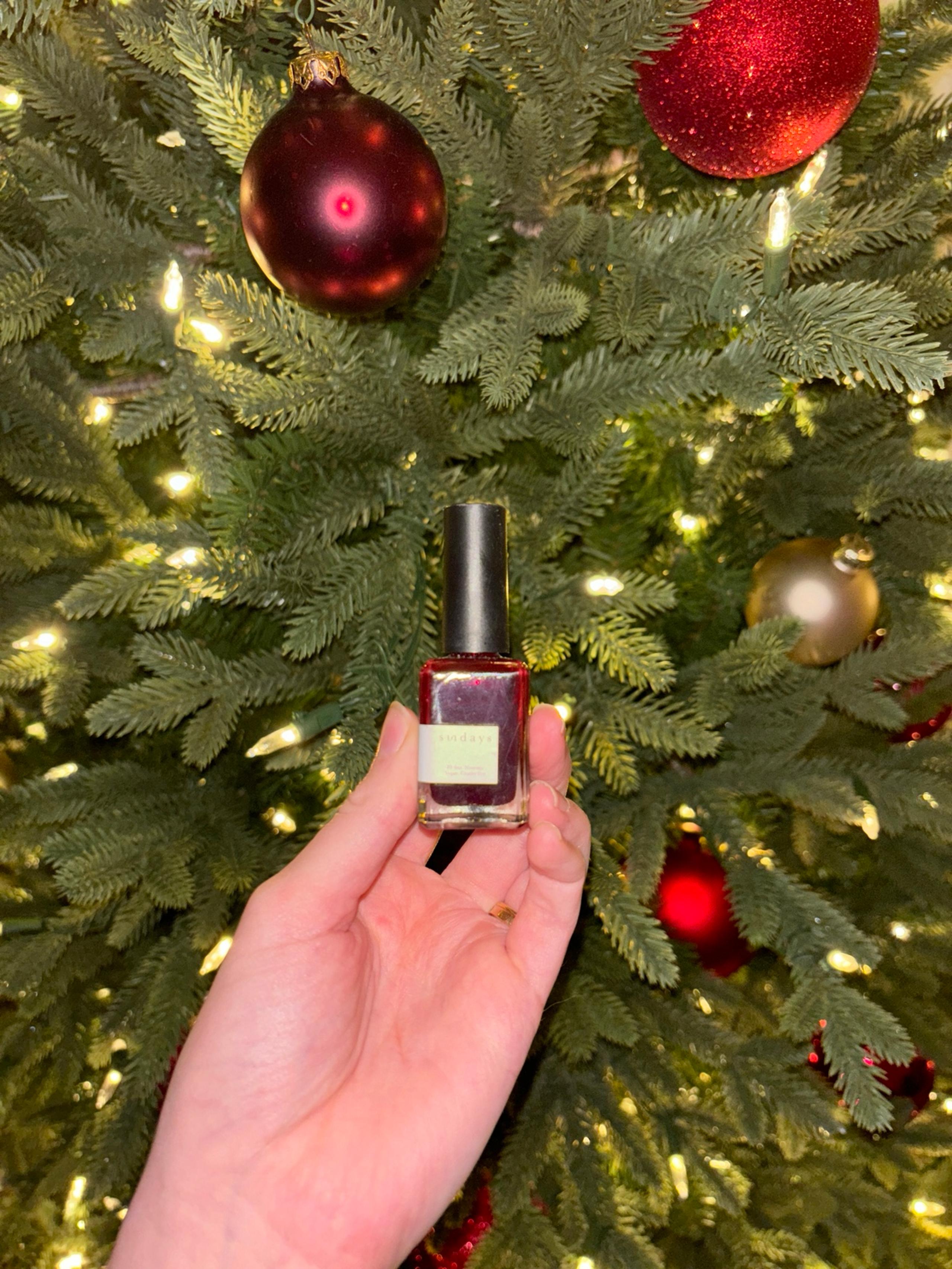 Sundays nontoxic No 18 Nail Polish