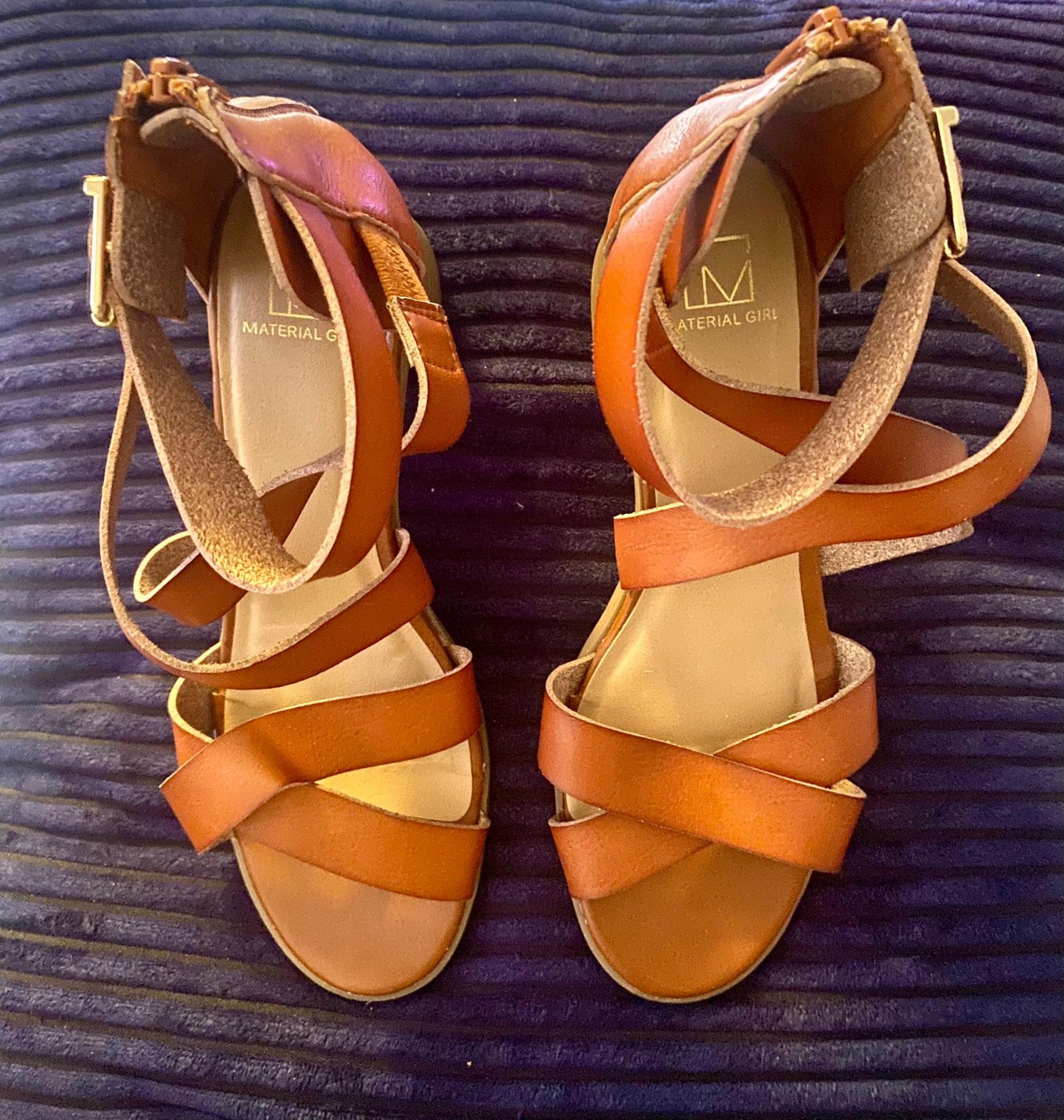 Material Girl Heeled sandal sz 8