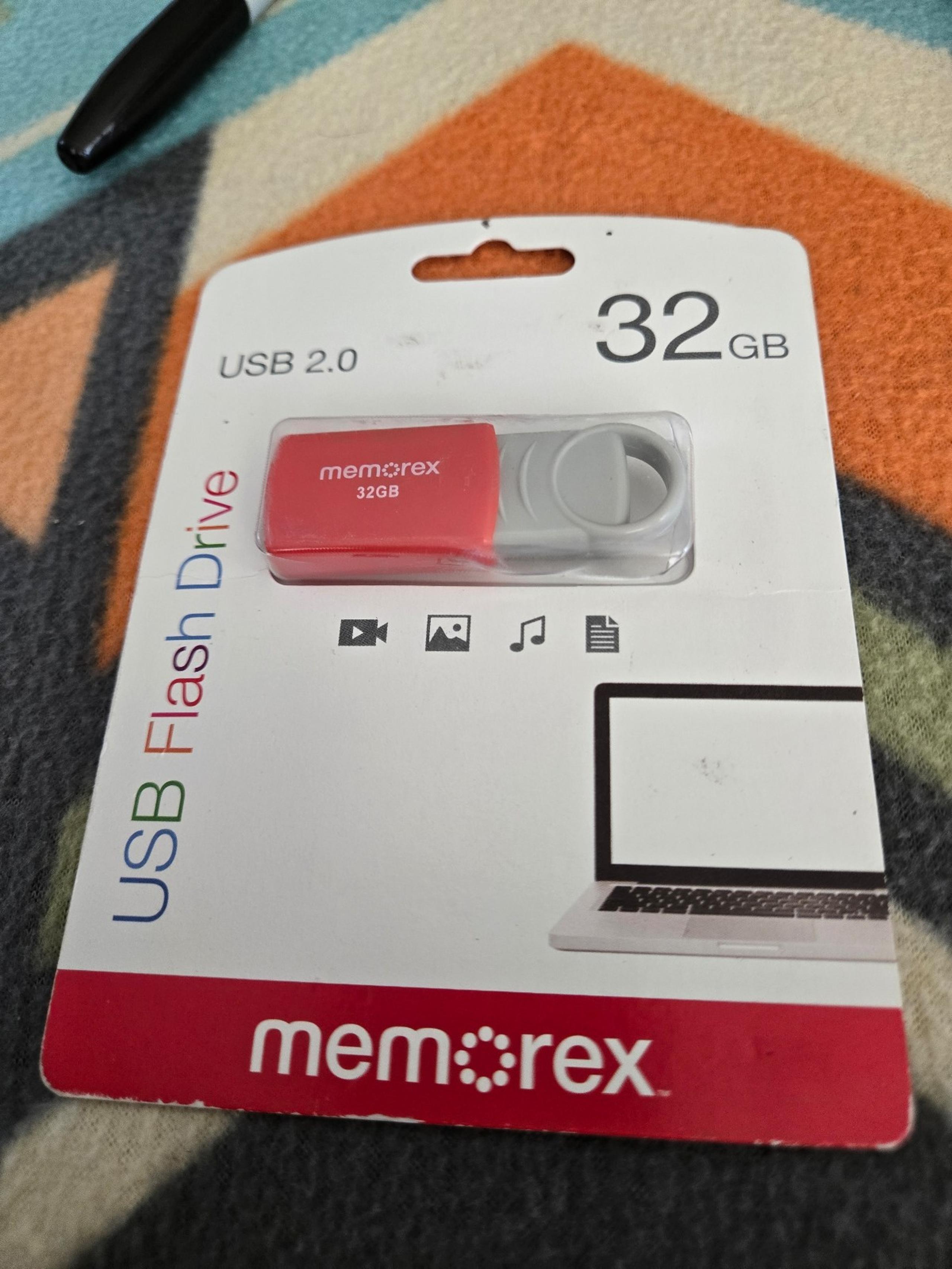 Memorex 32GB Flash Drive USB 2.0 - Red - New In Packaging