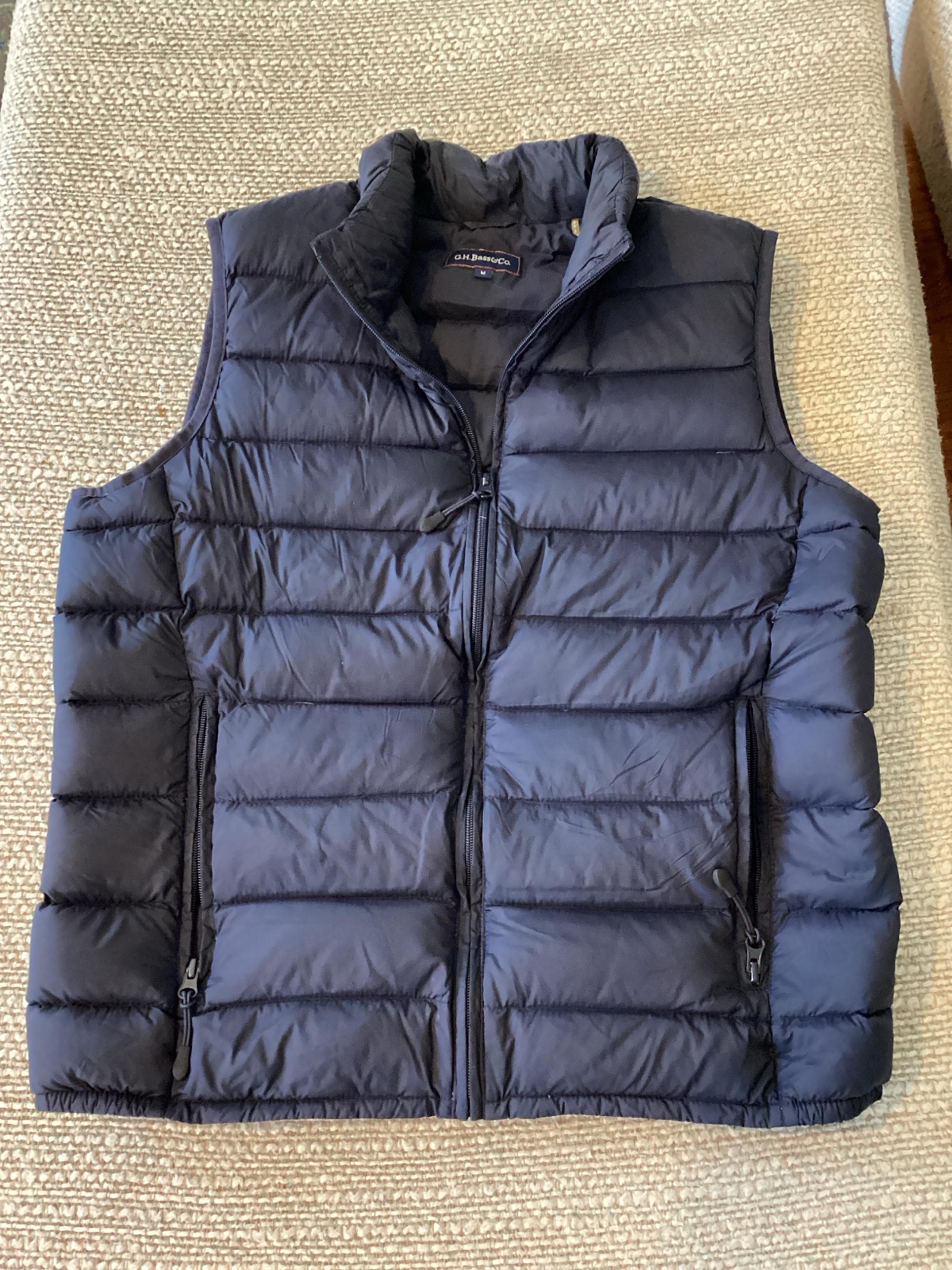 G.H. Bass & Co. vest size men’s medium black