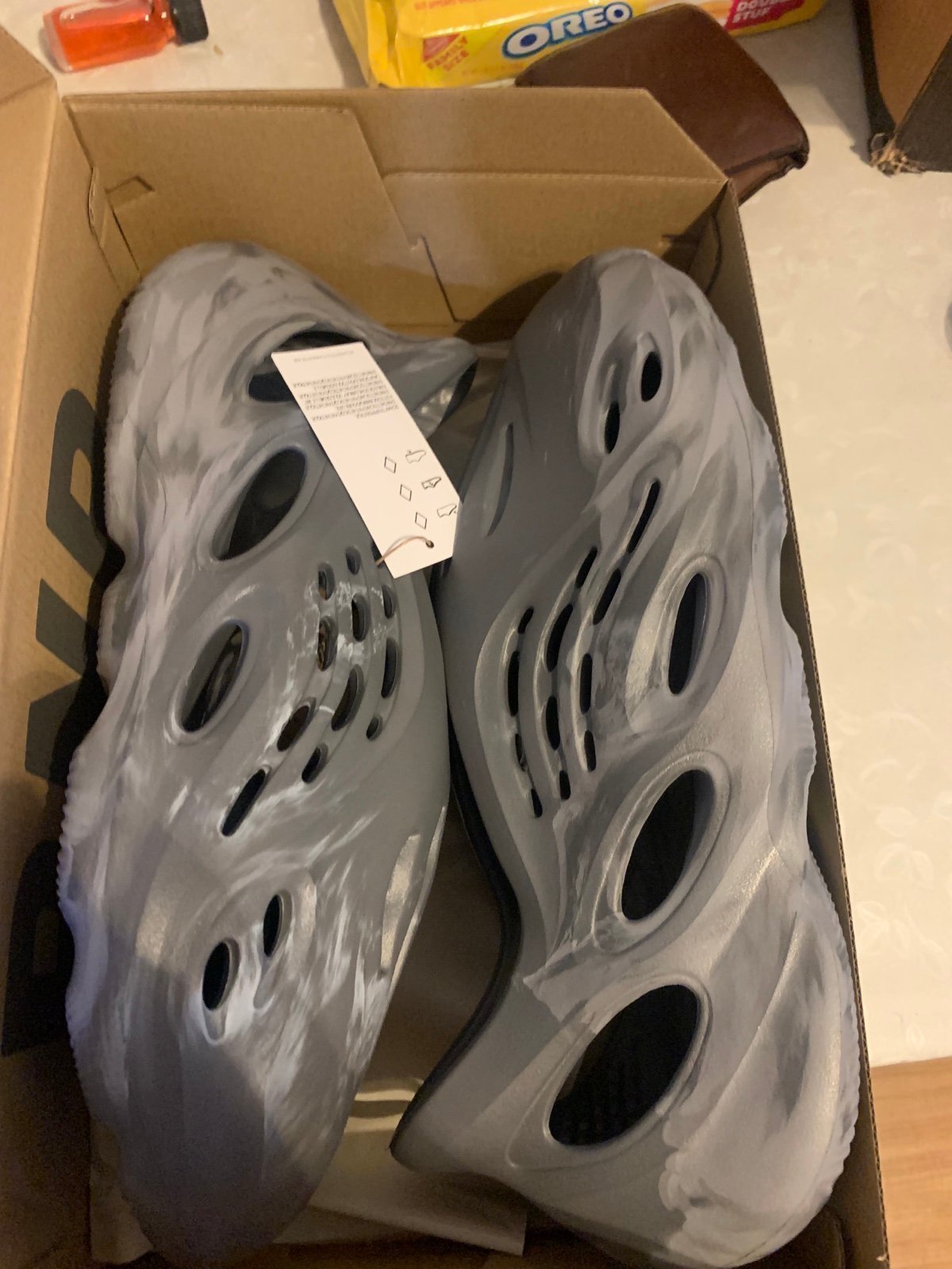 Adidas jersey foam runners sz 11