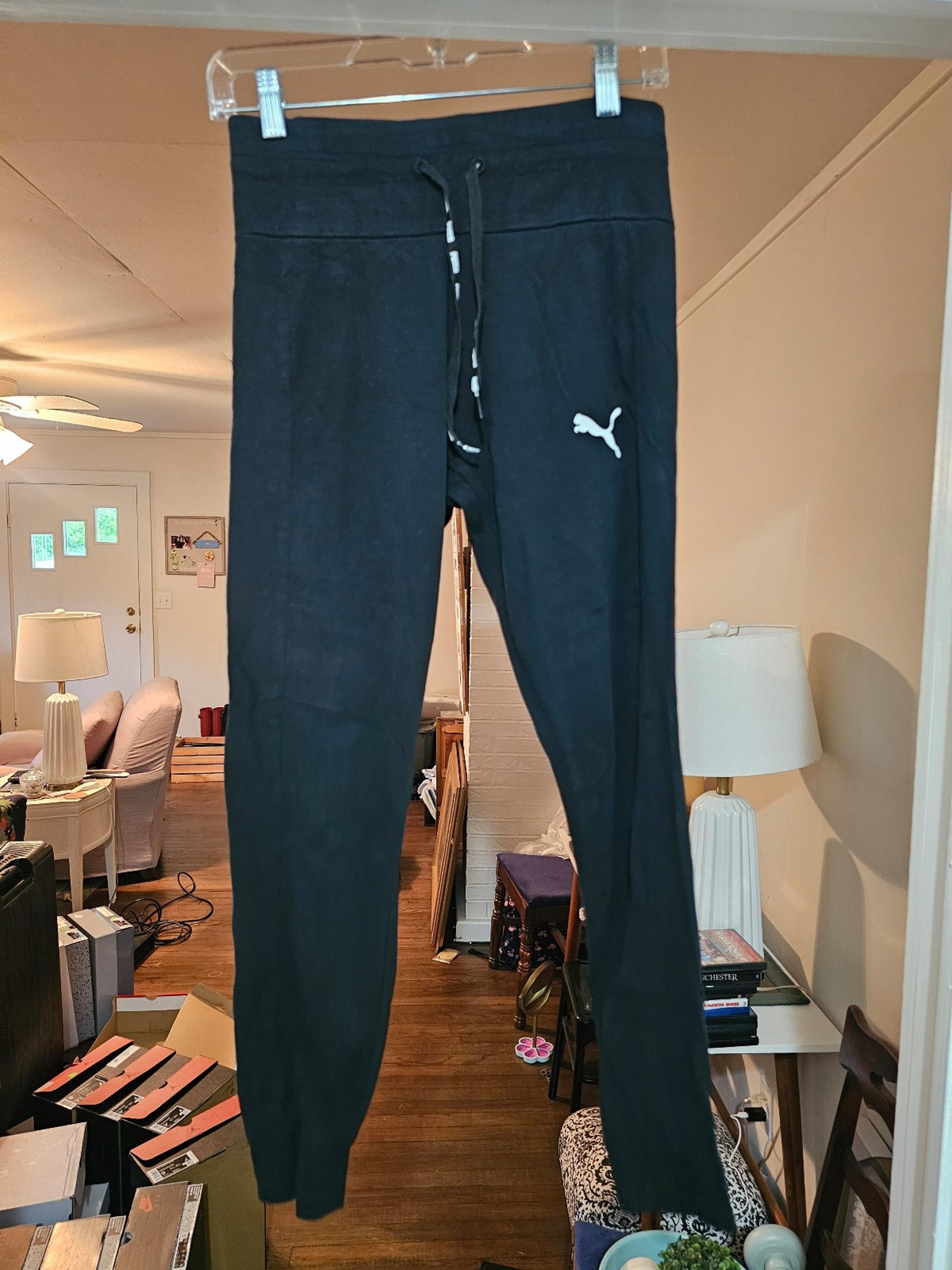 Puma Women's Black Athletic Pants M