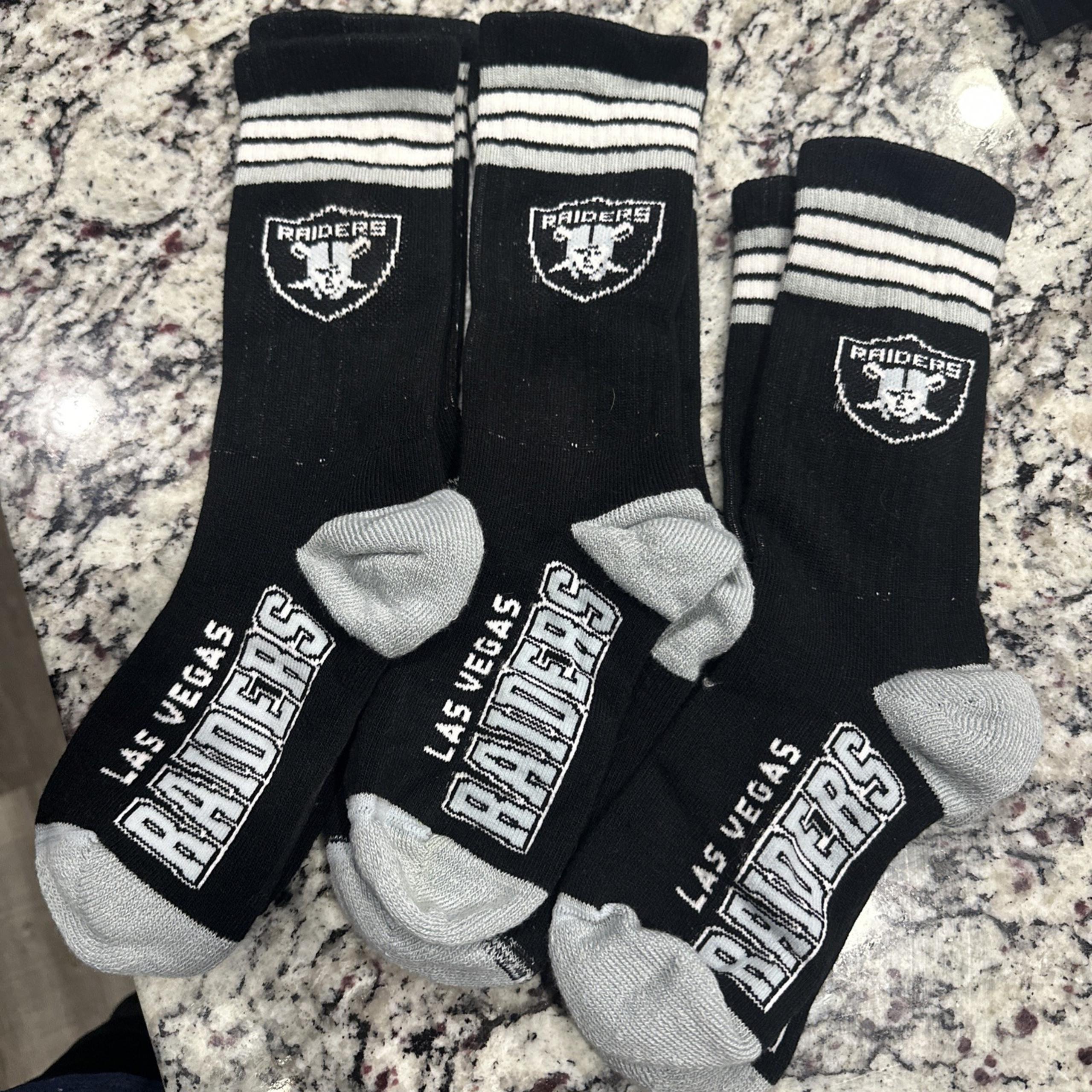 3 Pair NEW! Las Vegas Raiders Black Script NFL Mens Large Crew Socks Fits 10-13
