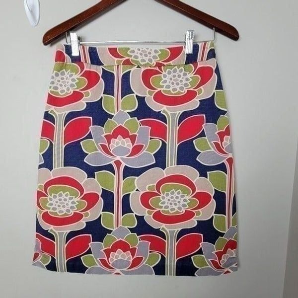 Boden Lotus Flower skirt Size 6