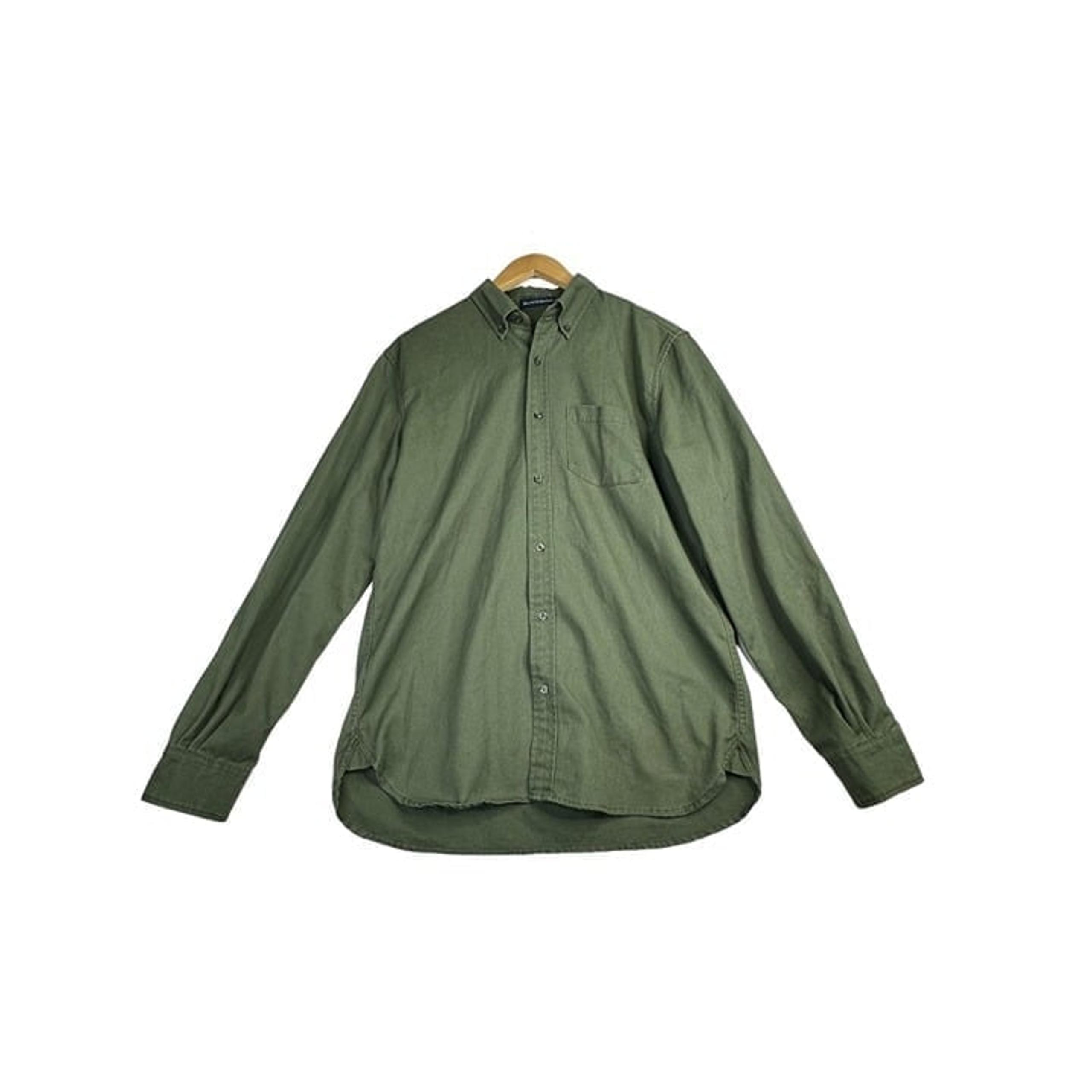 Brandy Melville Stephanie Button Down Shirt size One Sized Green