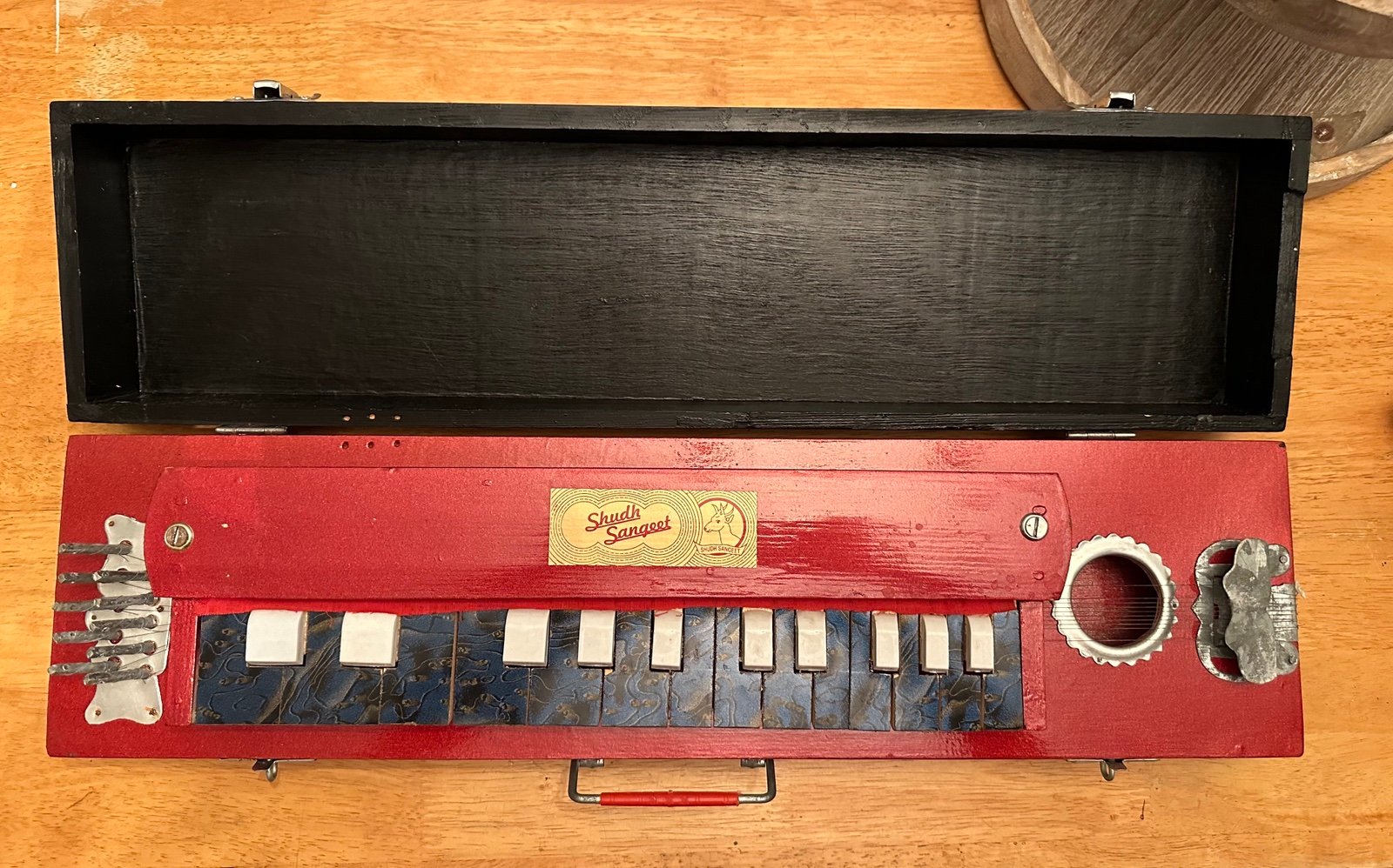 Vintage Circuitbent indian Taisho Goto Benjo instrument Shudh Sangeet 1960s Red