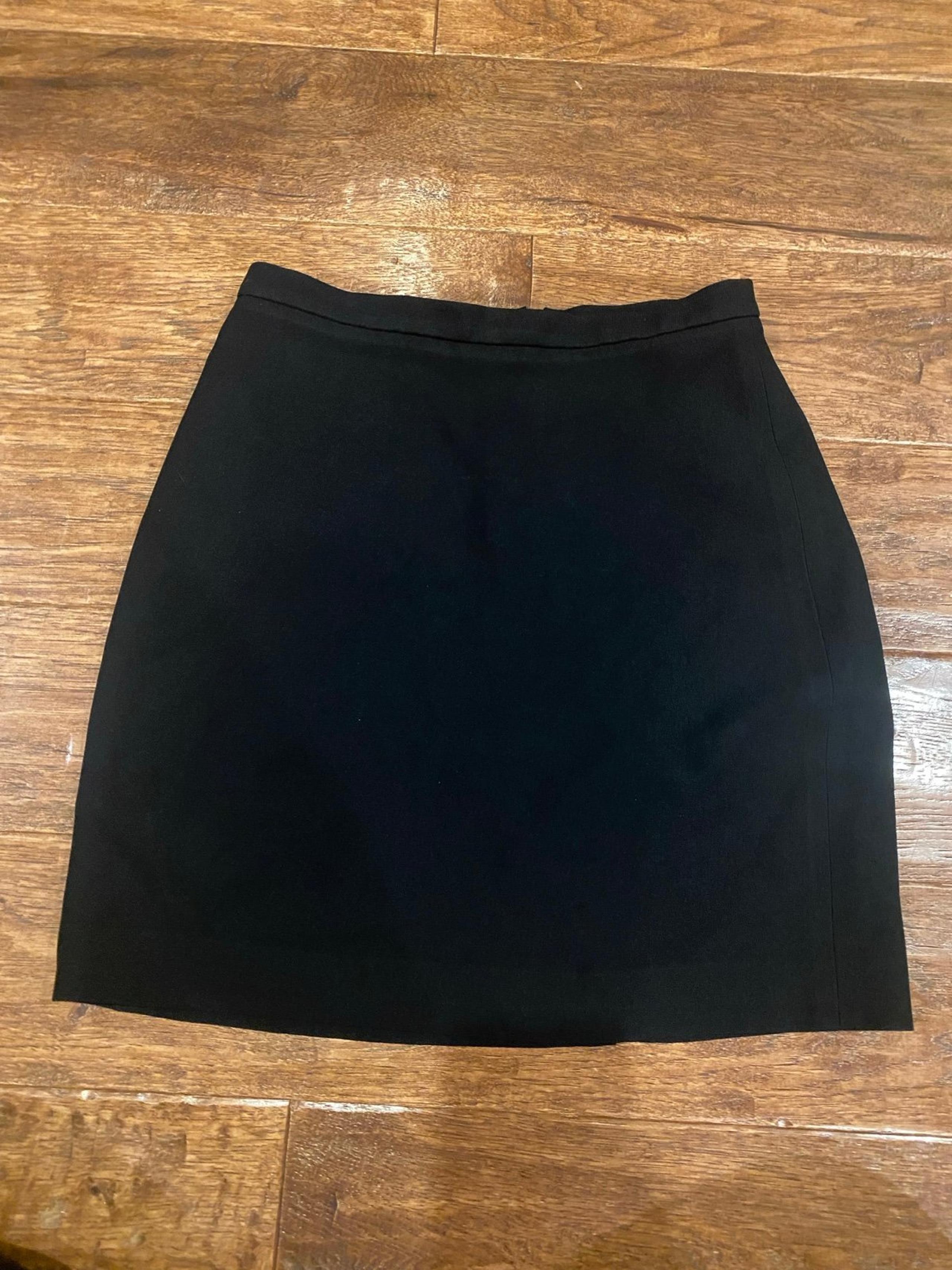 Bebe skirt