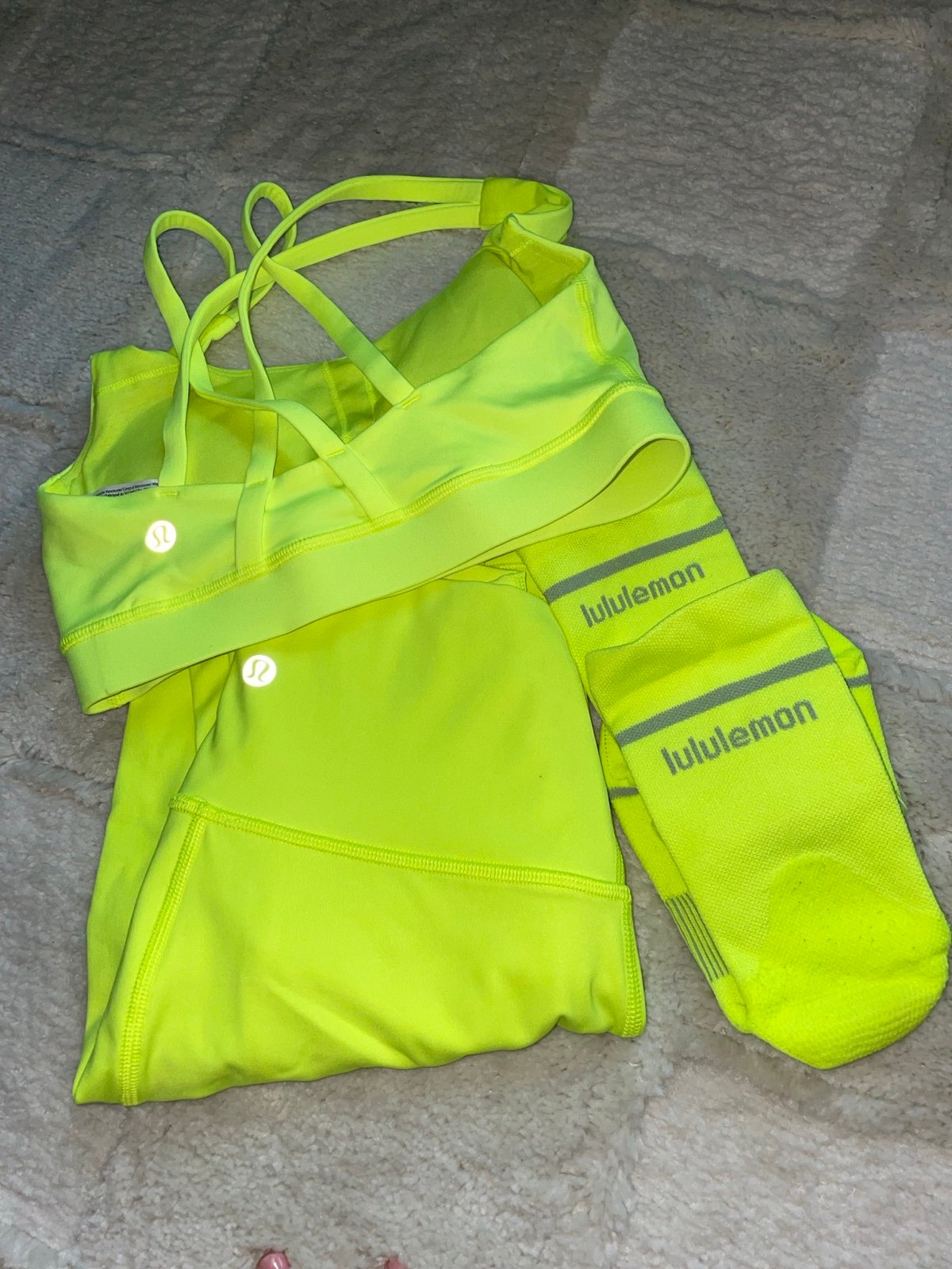 neon yellow lululemon set