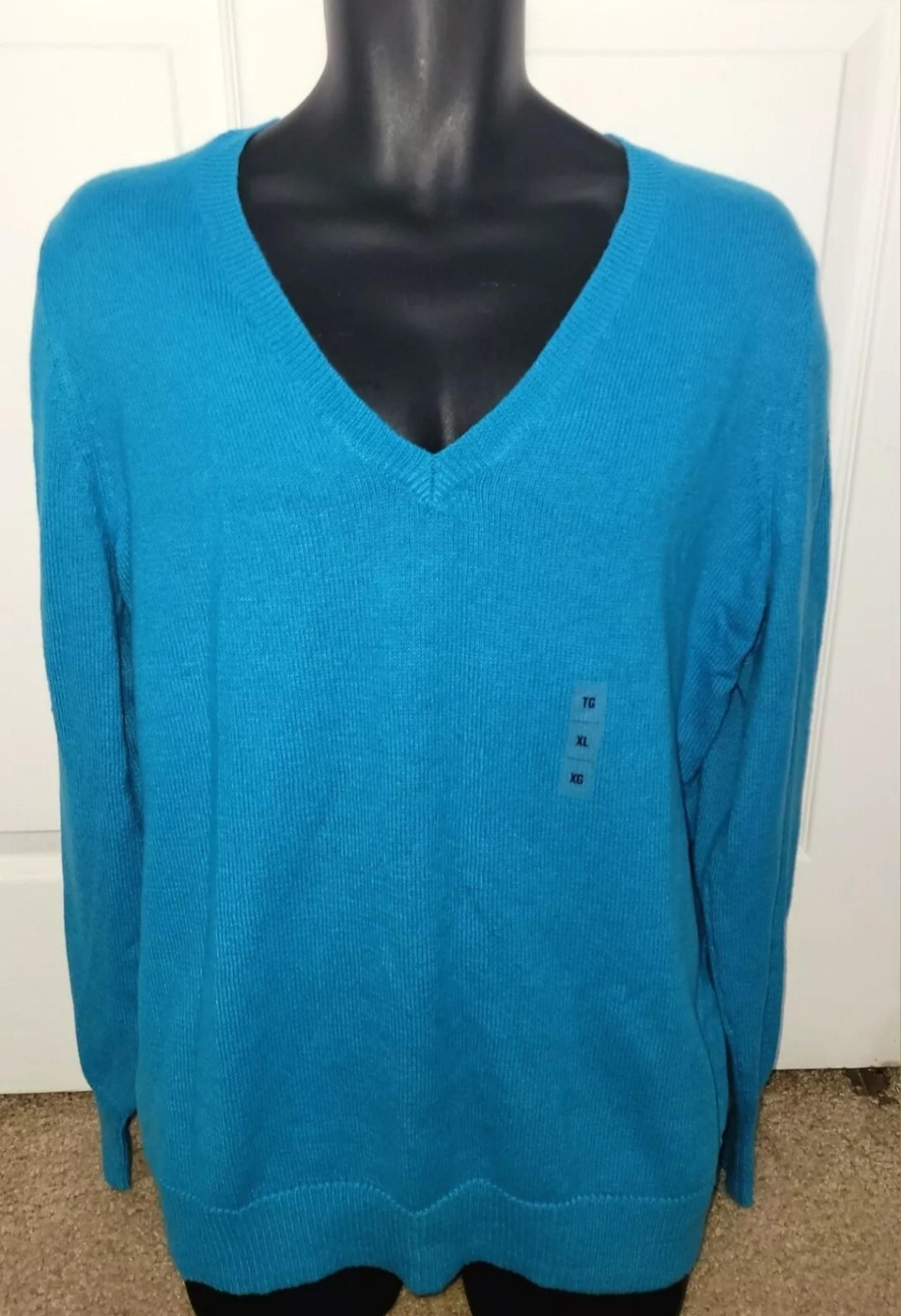 Old Navy V-Neck Sweater Size XS