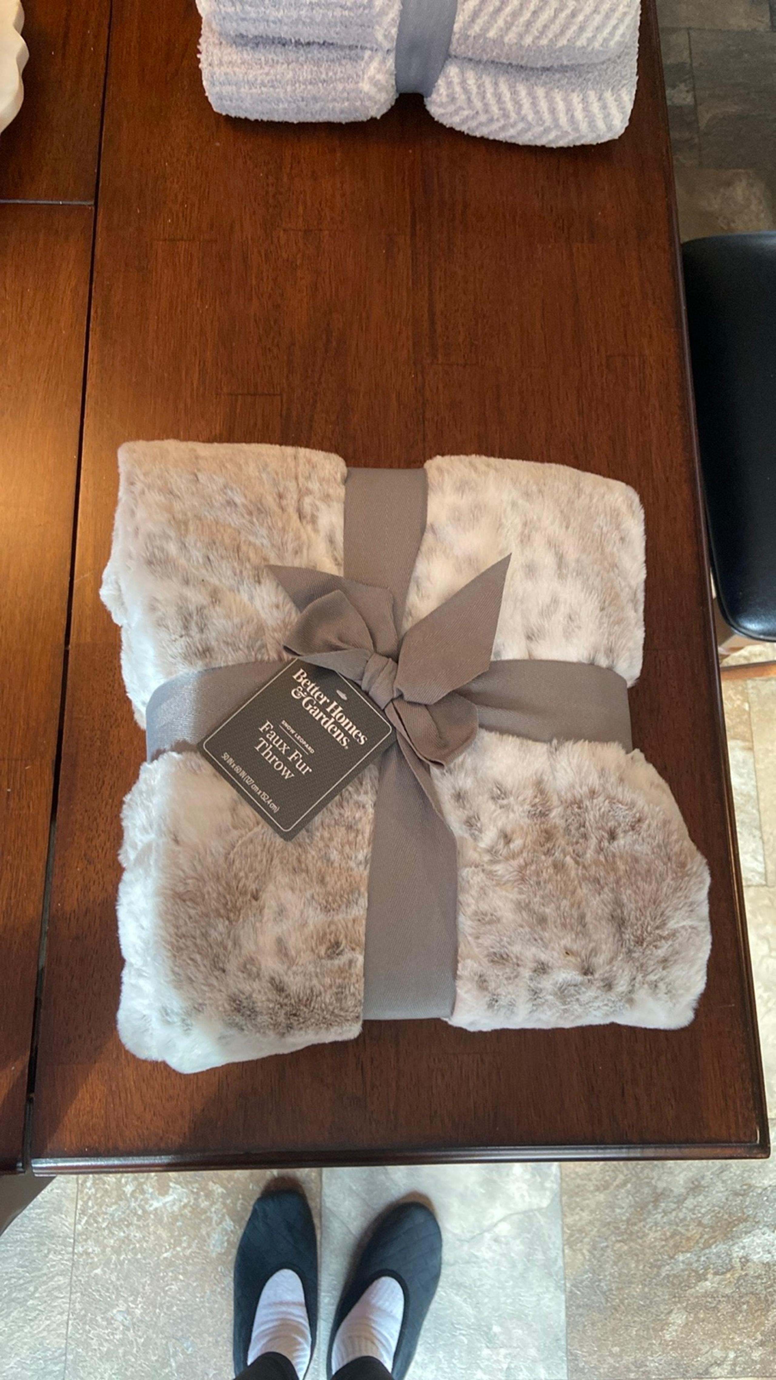 Better Homes & Gardens Faux Fur Throw Blanket