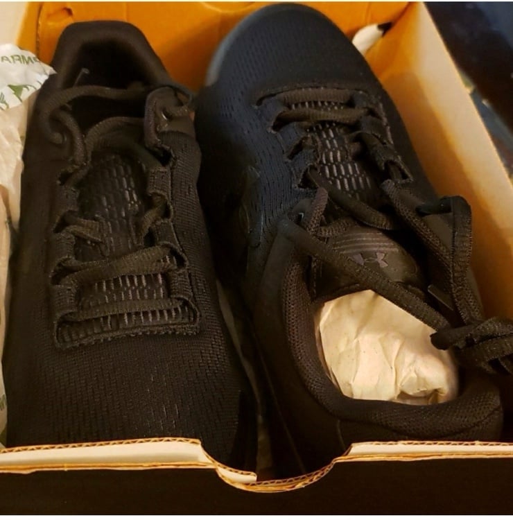 Under Armour Black Sneakers size 6.5
