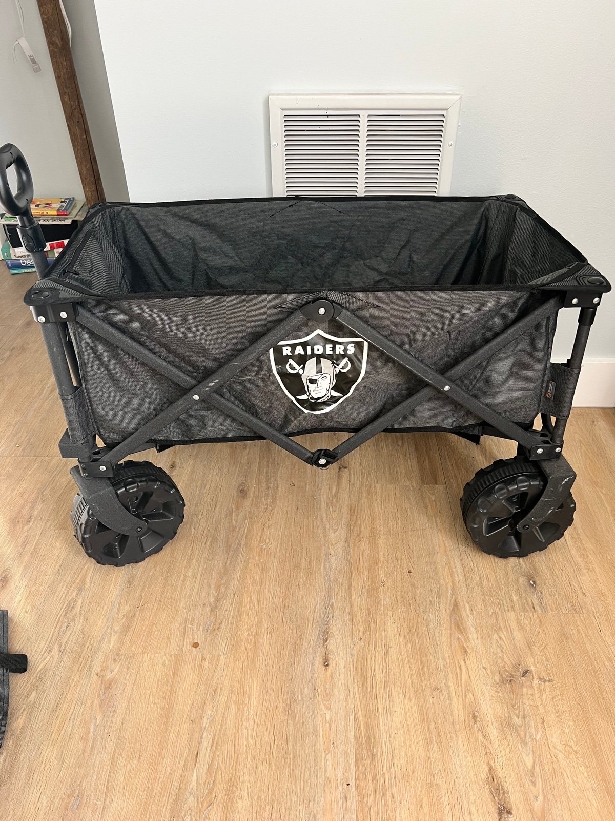 Raiders wagon