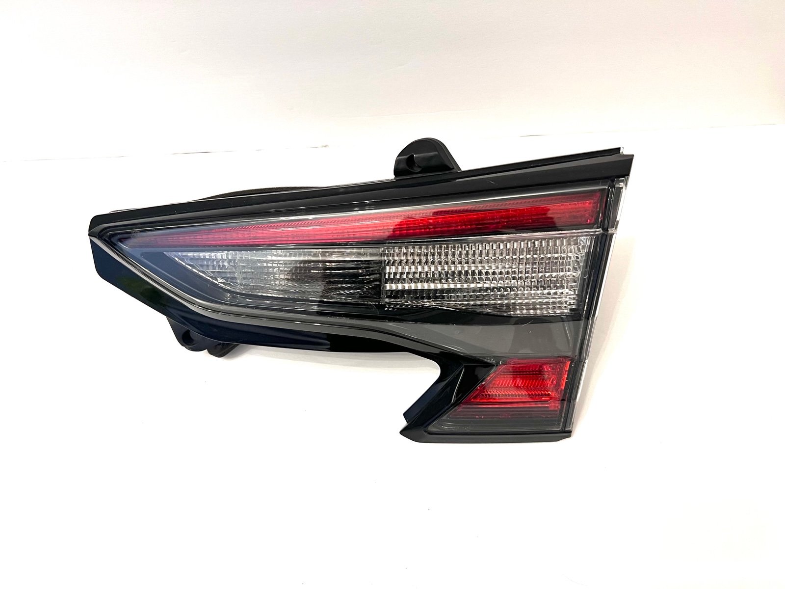 2020 2021 2022 2023 2024 Subaru Outback Inner Right Passenger Tail Light OEM