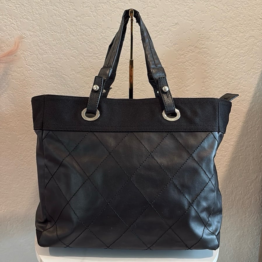 Chanel Tote Bag Black Leather