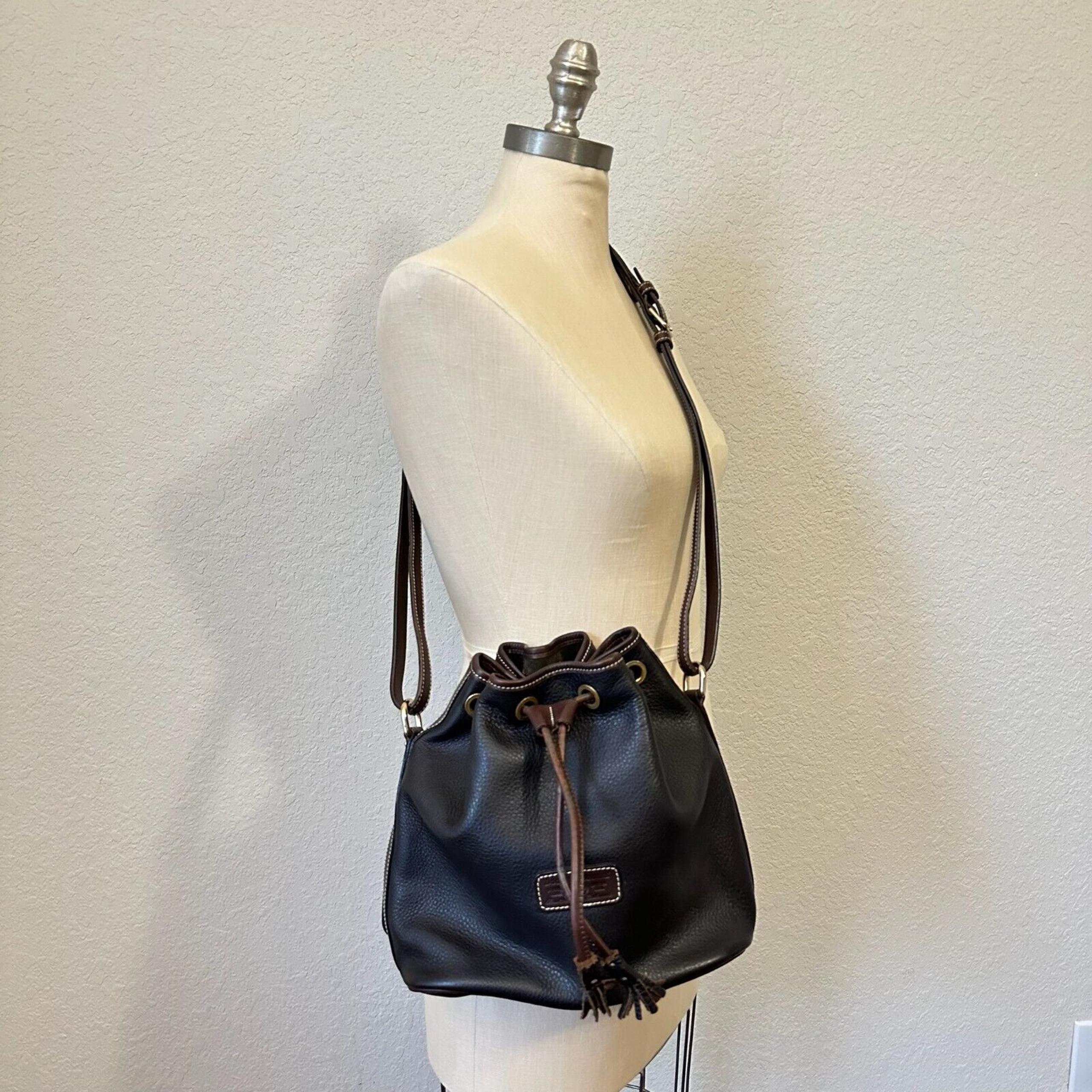 Vintage DOONEY & BOURKE Pebble Grain Bucket Crossbody Bag in Black Leather