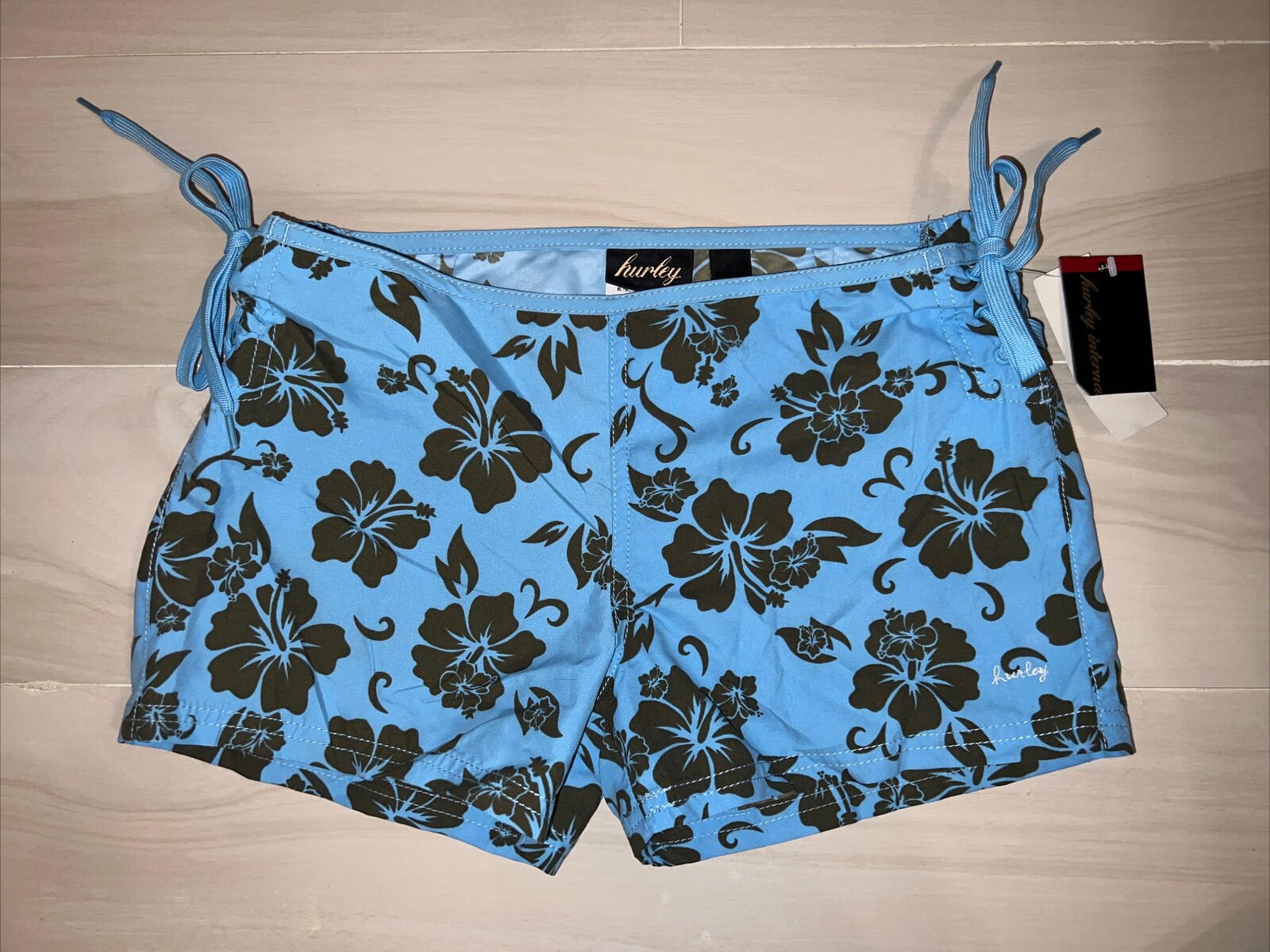 NWT Y2K Hurley Low Rise Shorts 00 XS Blue Hawaiian Flower Hibiscus LaceUp Pacsun