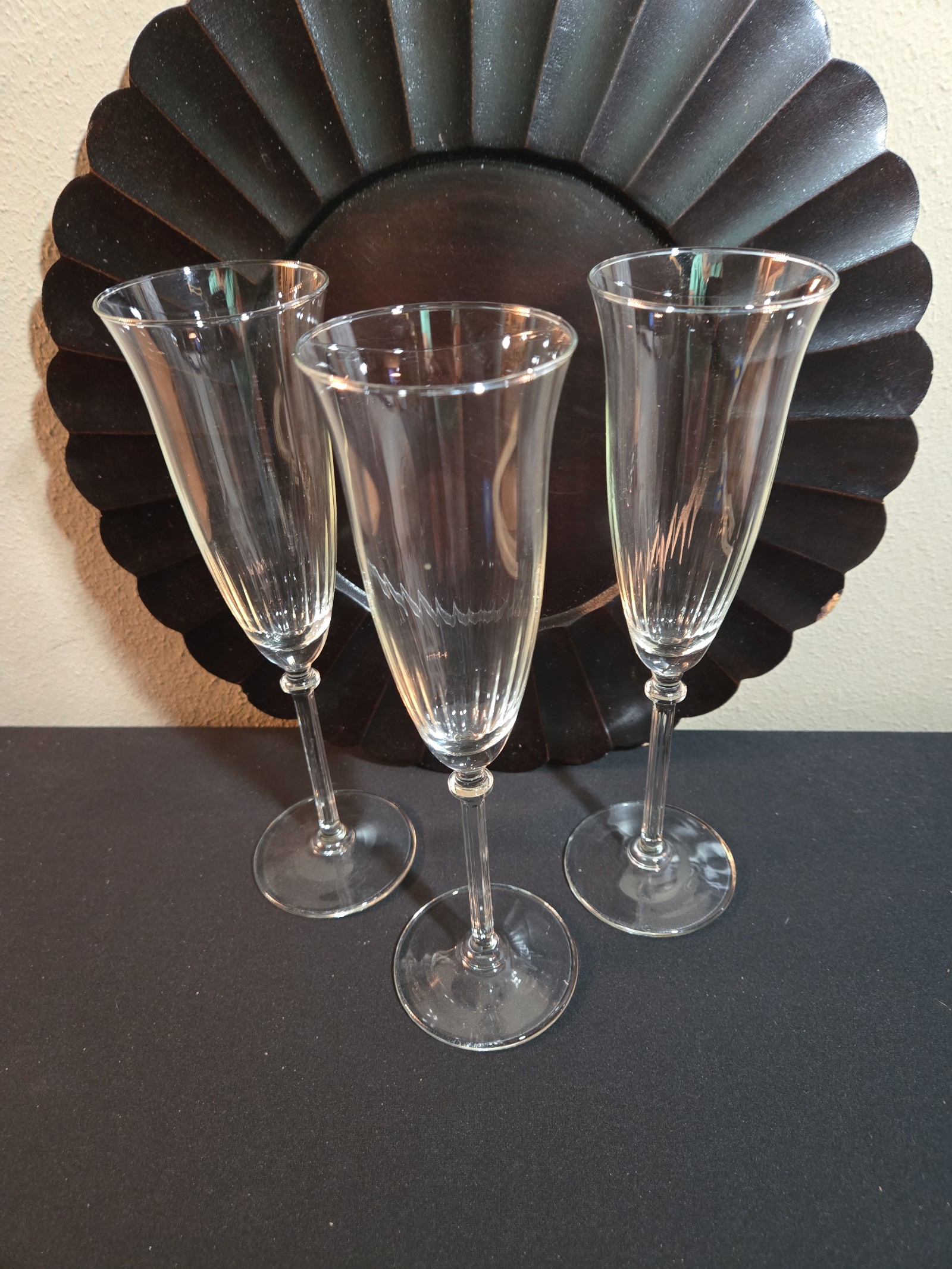 Royal Leerdam Cecilia Clear Ribbed Stem And Optic Bowl Champagne Flutes.