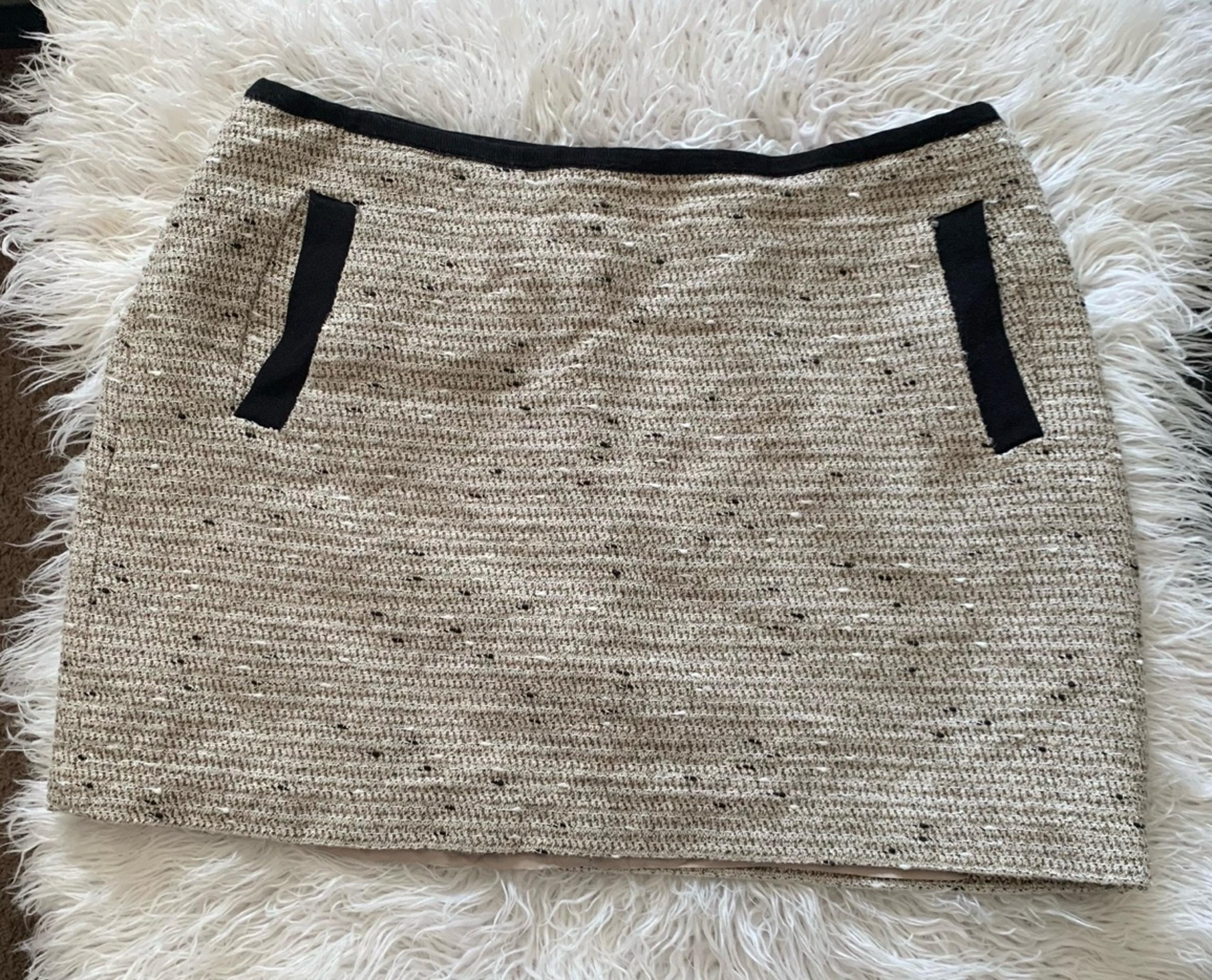 Woman's Banana Republic Size 12 Woven Mini Shimmer Skirt