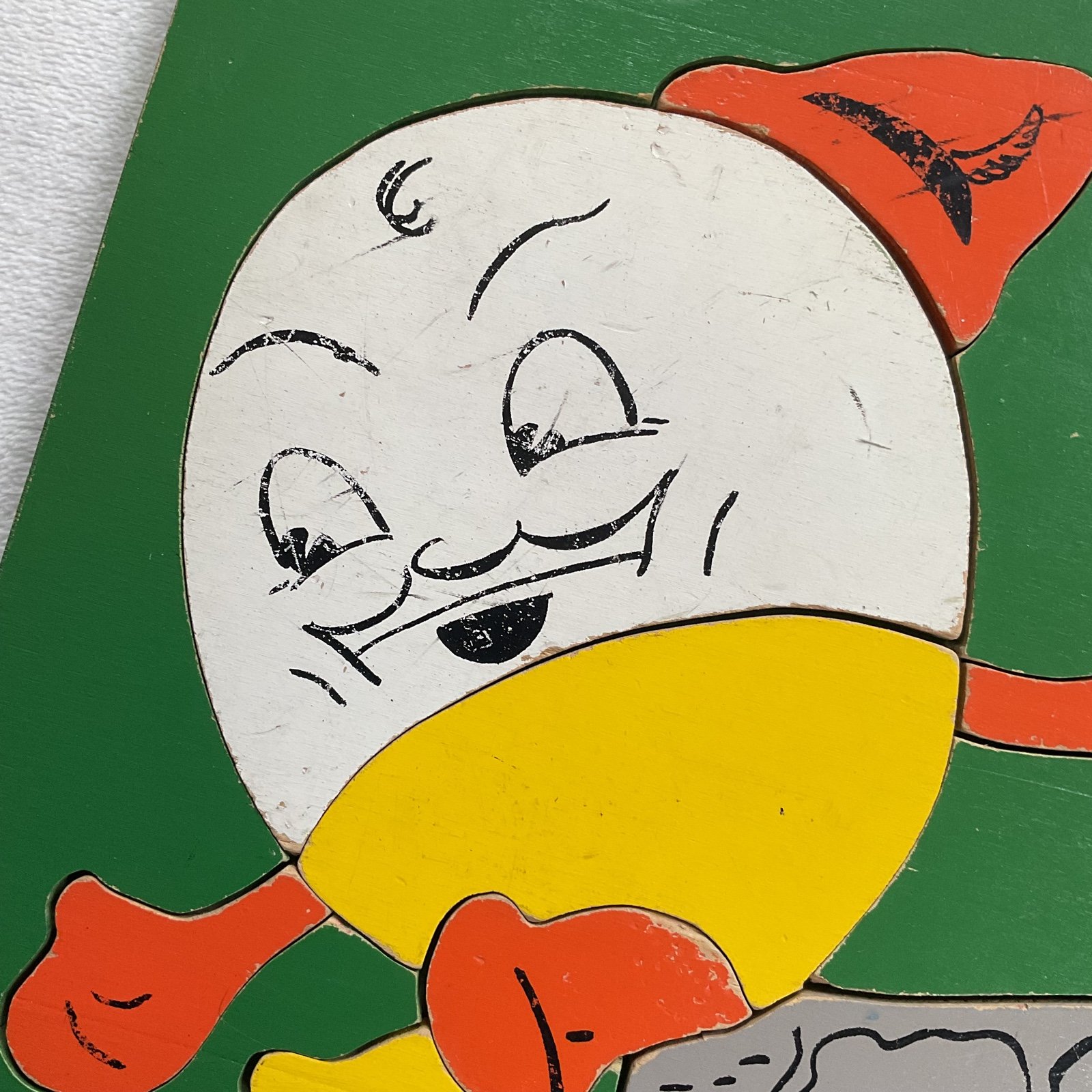 Vintage 1950’s Wooden Playskool Puzzle Humpty Dumpty - detail