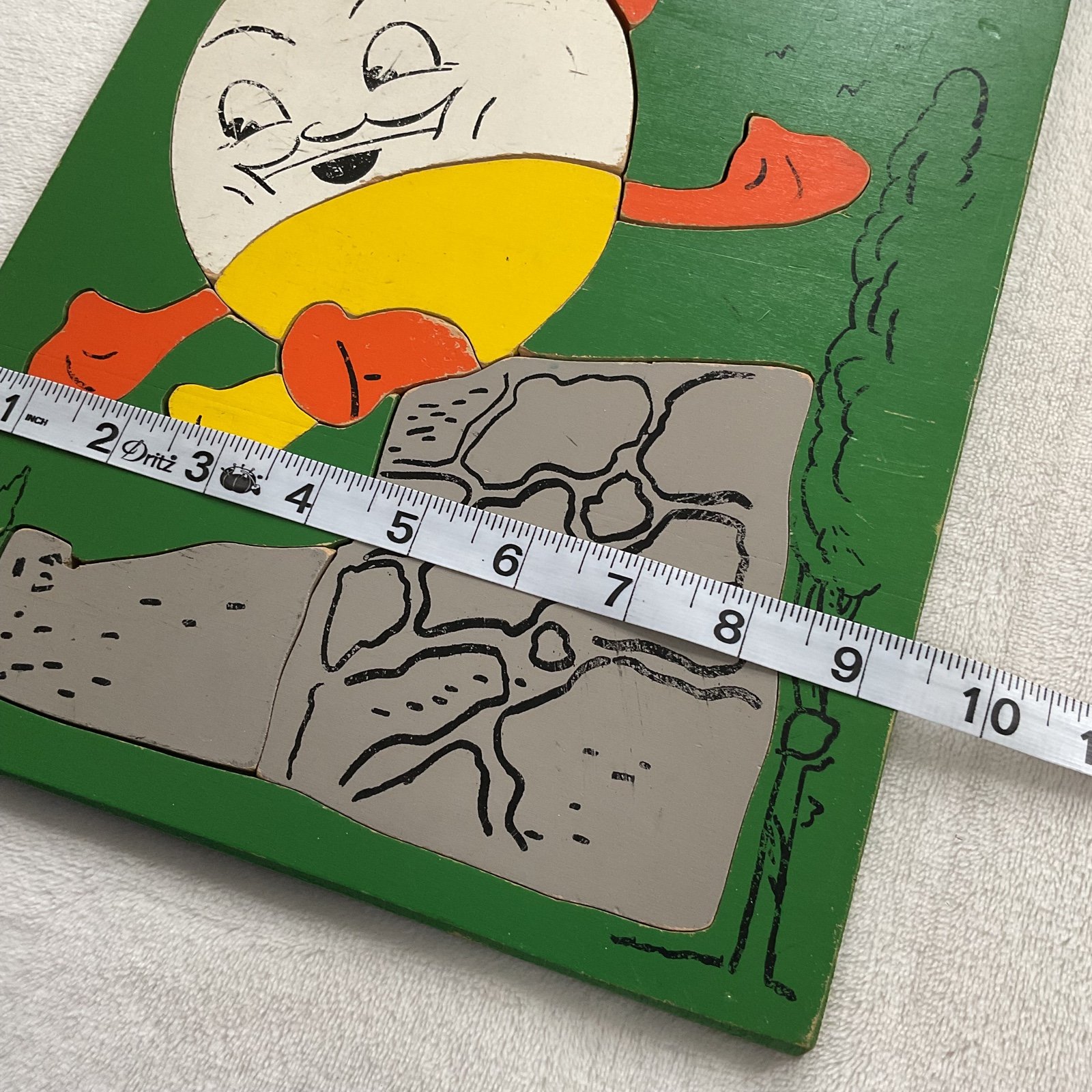 Vintage 1950’s Wooden Playskool Puzzle Humpty Dumpty - detail